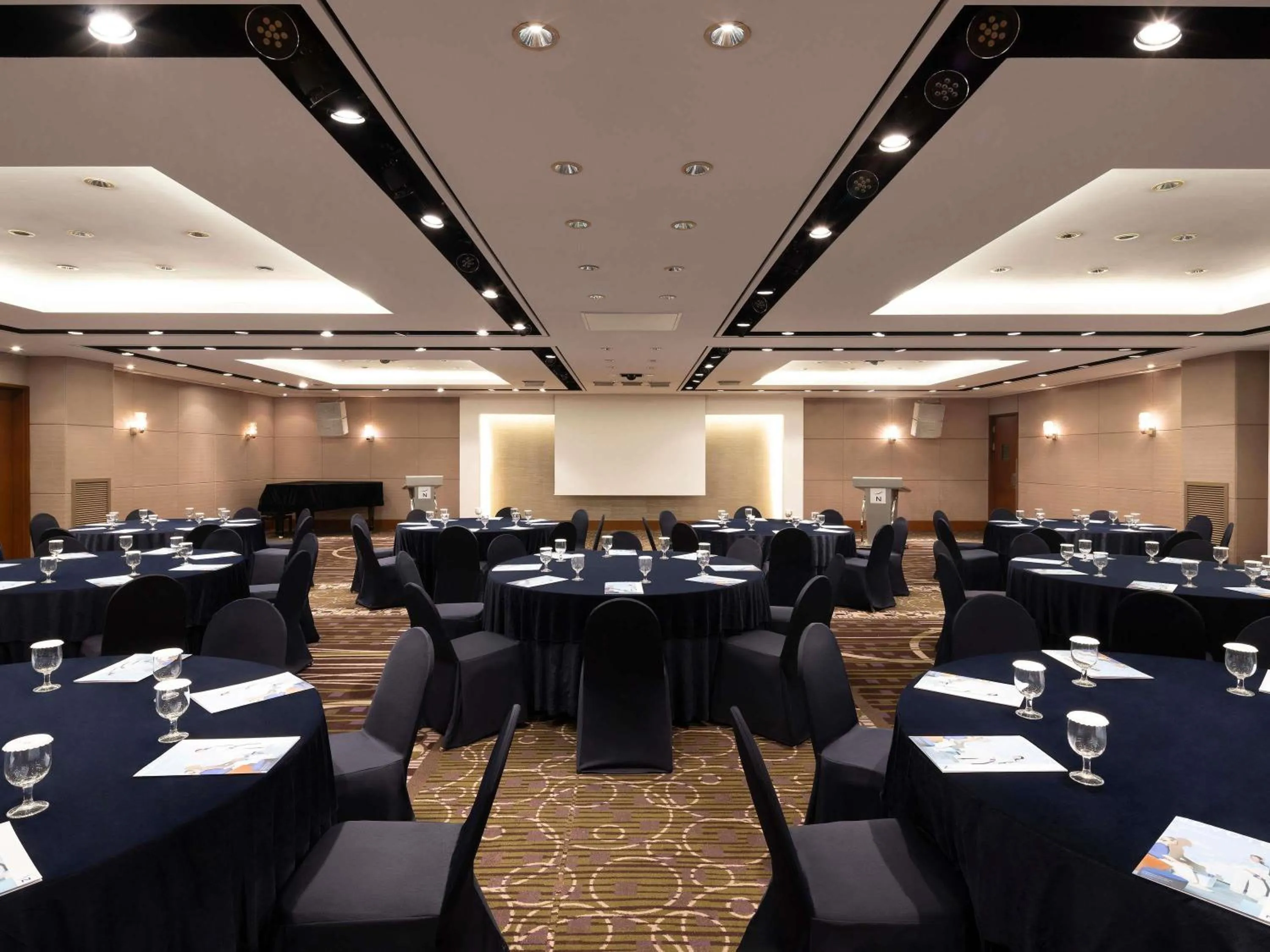 Meeting/conference room in Novotel Ambassador Seoul Gangnam