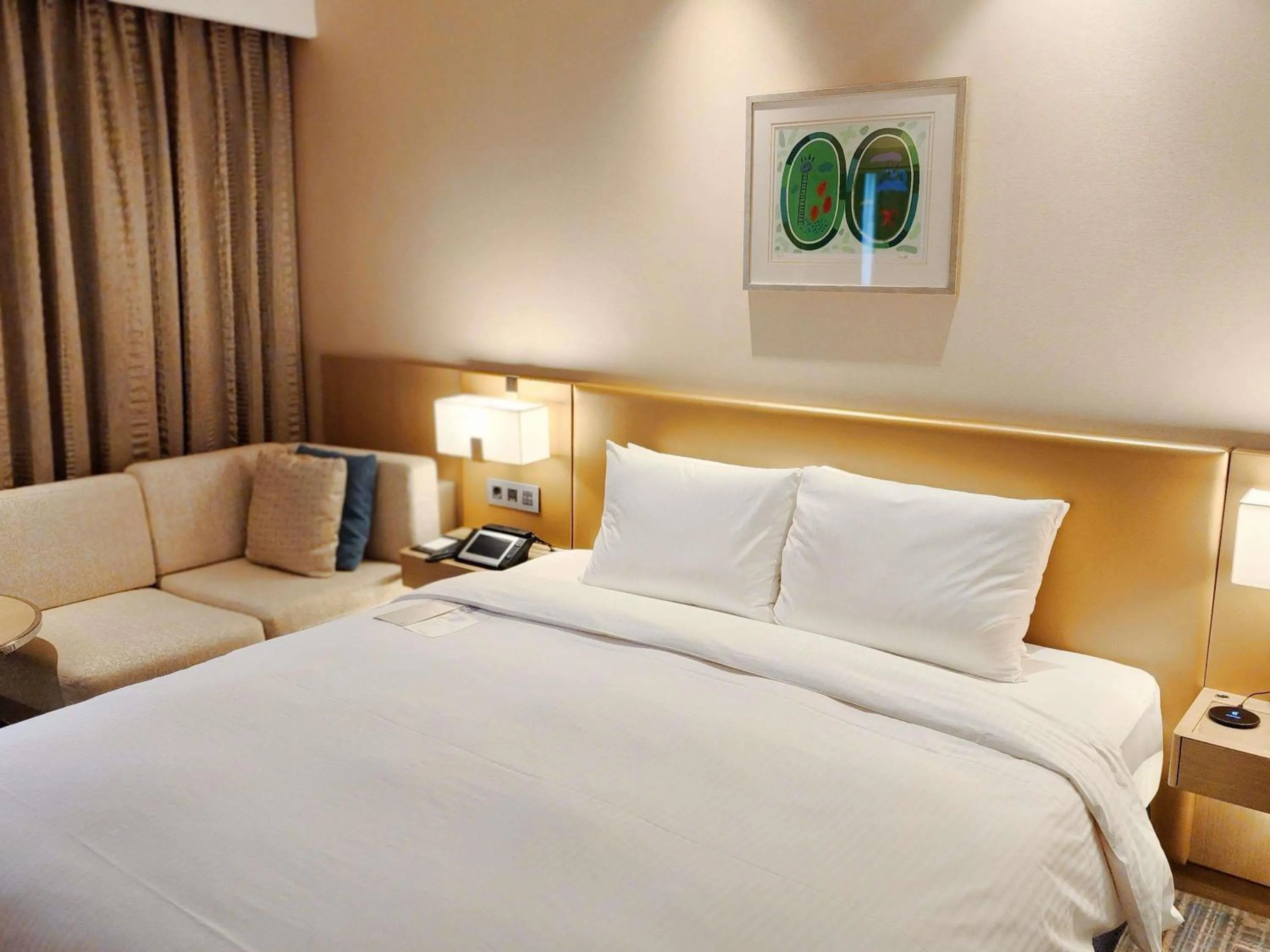 Bedroom, Bed in Novotel Ambassador Seoul Gangnam