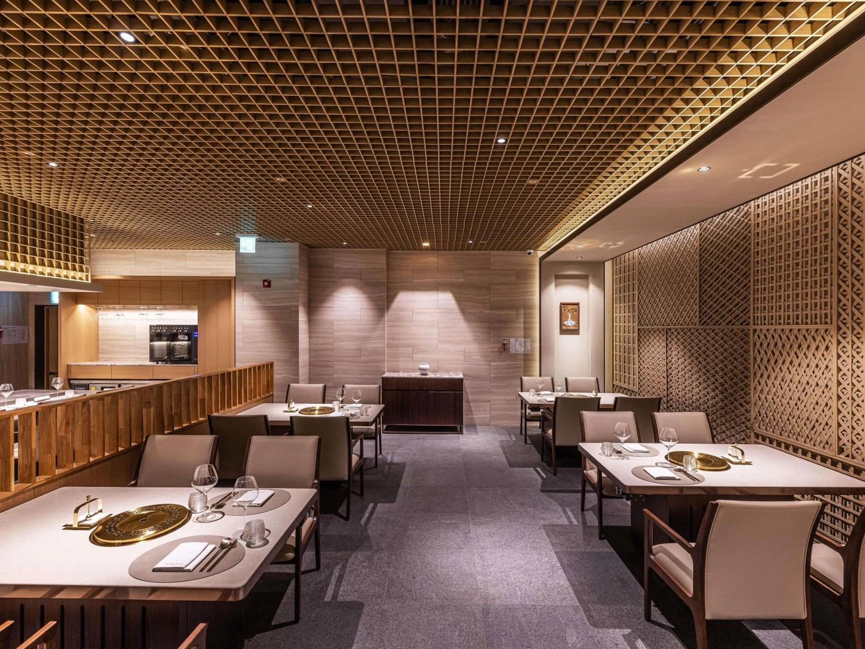 Restaurant/places to eat in Novotel Ambassador Seoul Gangnam