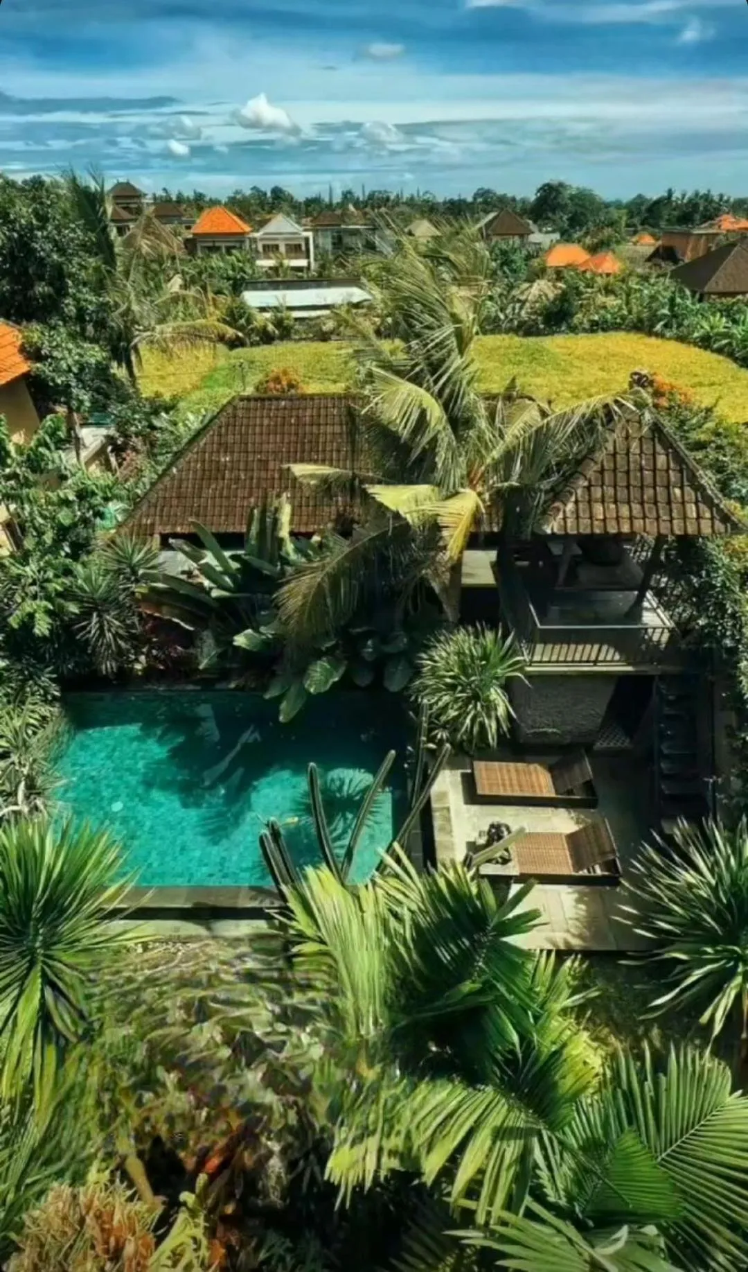 Pool view in BUDA AMITABA