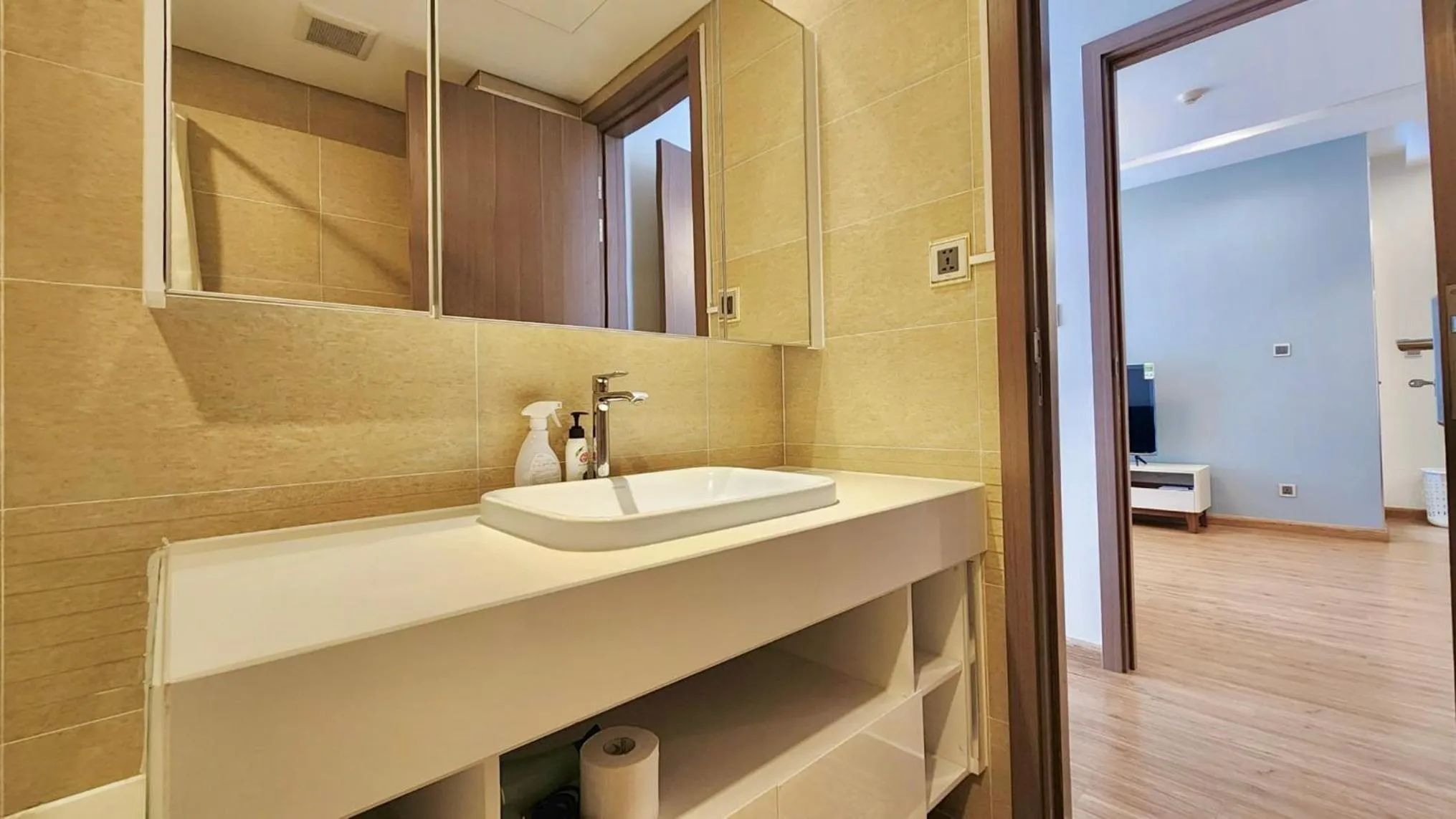 Bathroom in Vinhomes Metropolis Residence