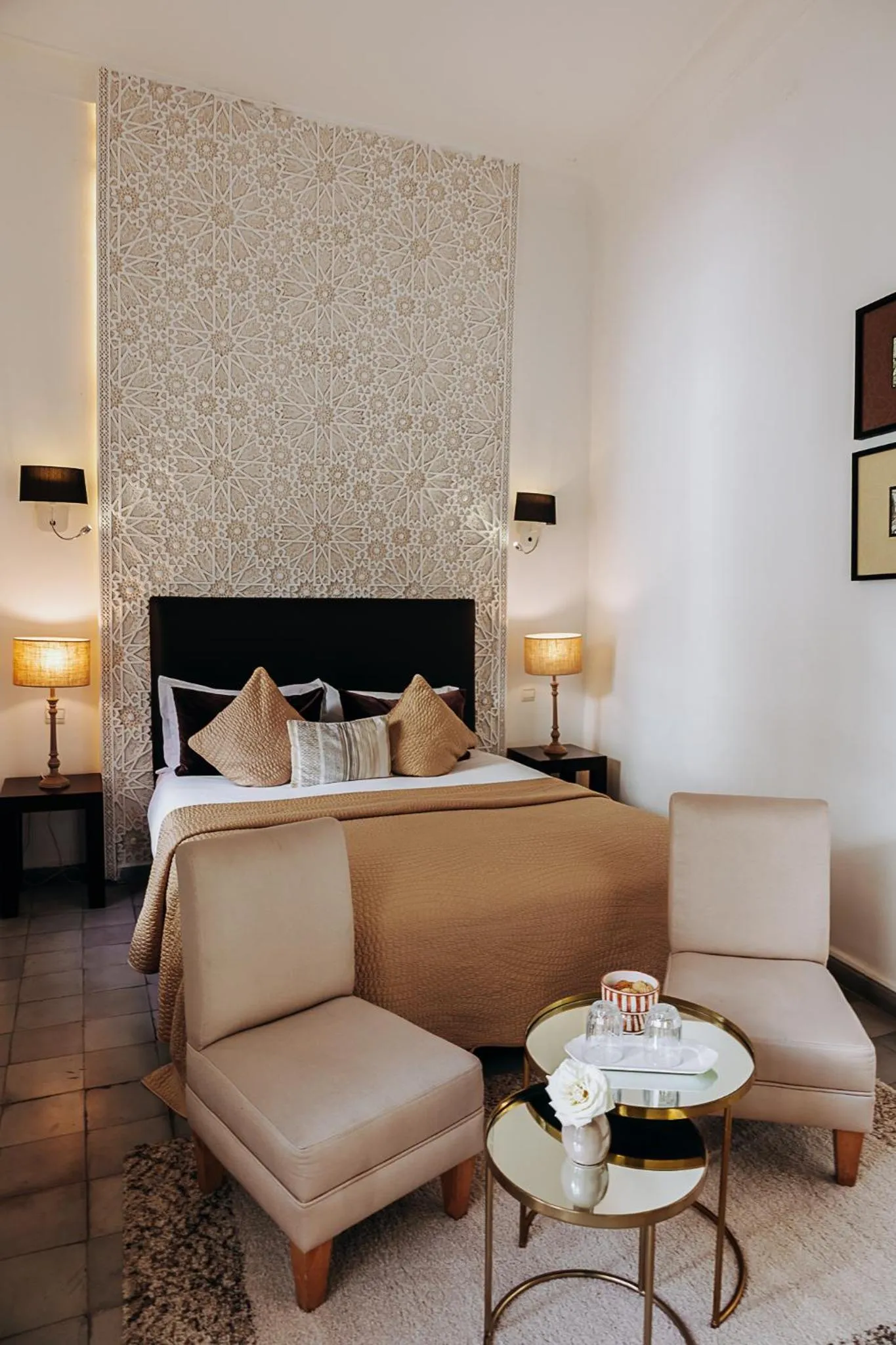 Photo of the whole room, Bed in Riad Villa Wengé & Spa