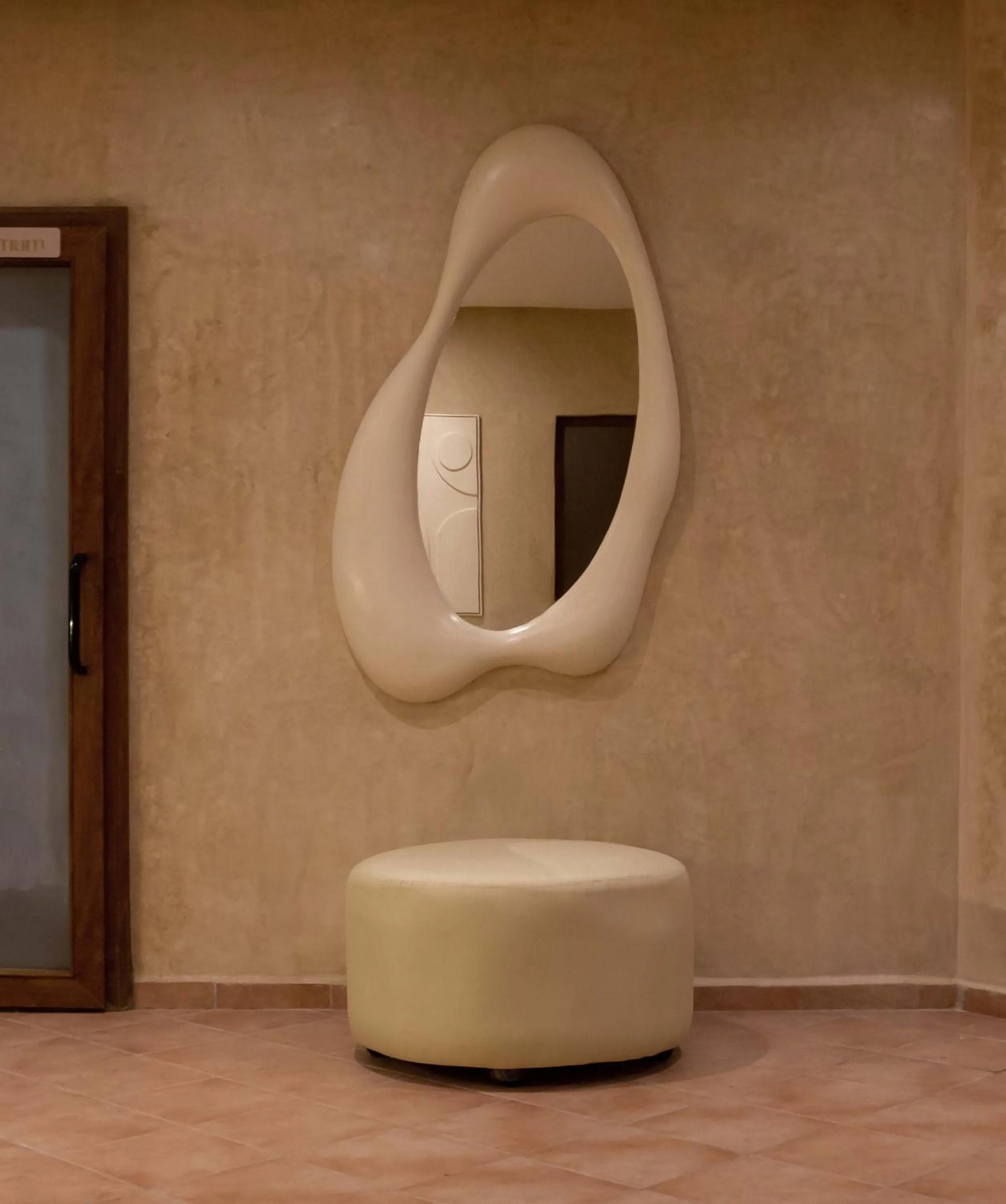 Spa and wellness centre/facilities in Intouriste Hôtel & Suites