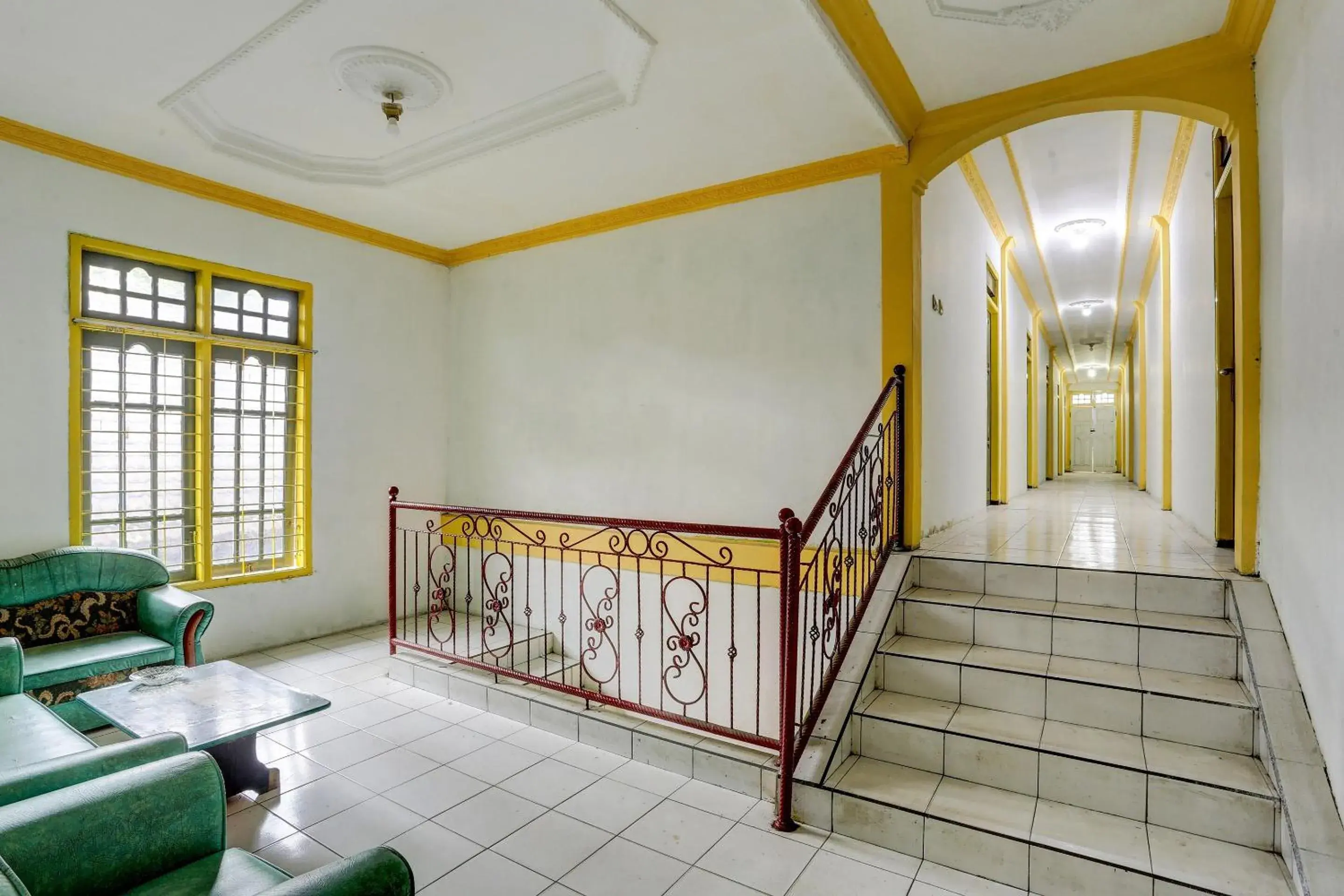 Lobby or reception in Hotel O Penginapan Aina Syariah Lobby or reception in Hotel O Penginapan Aina Syariah