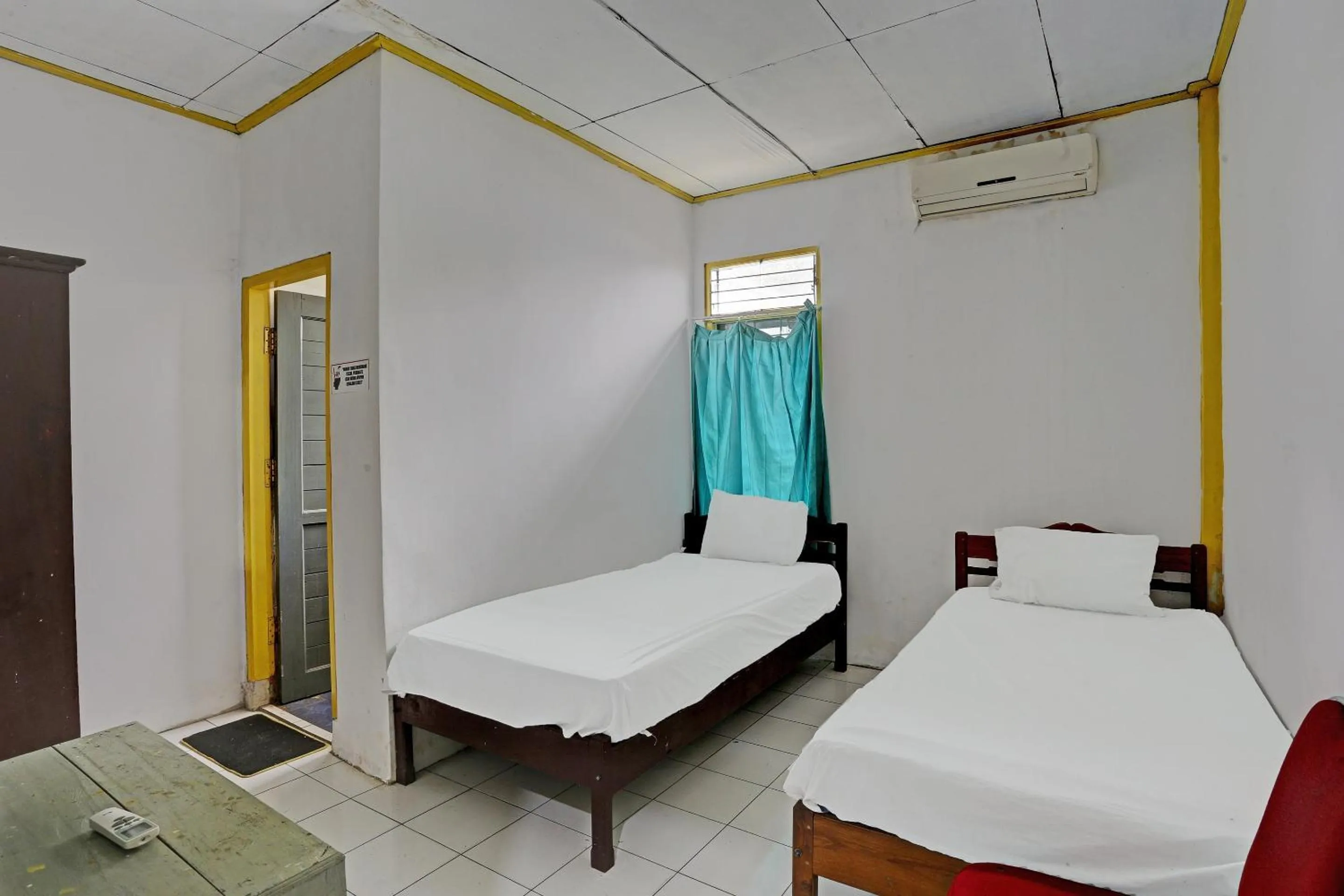 Bedroom, Bed in Hotel O Penginapan Aina Syariah