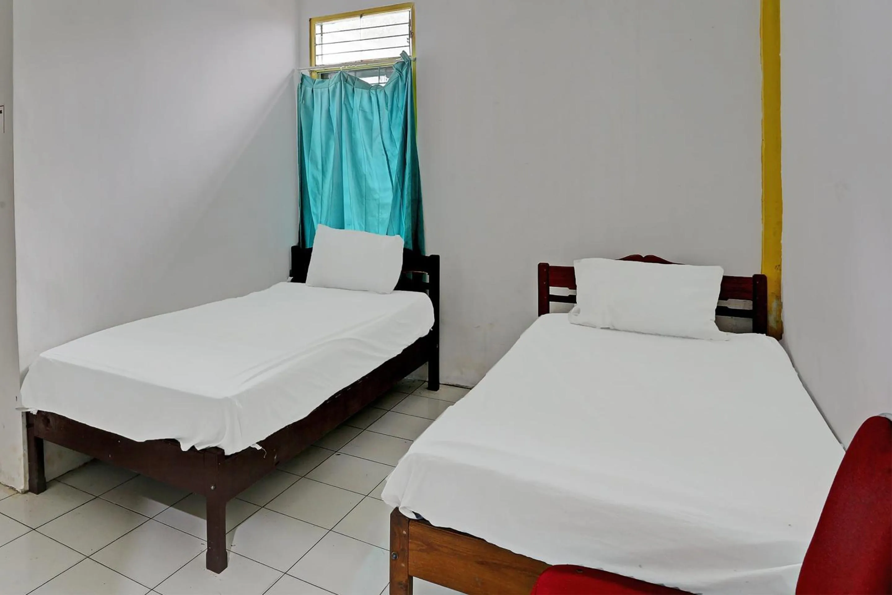 Bedroom, Bed in Hotel O Penginapan Aina Syariah