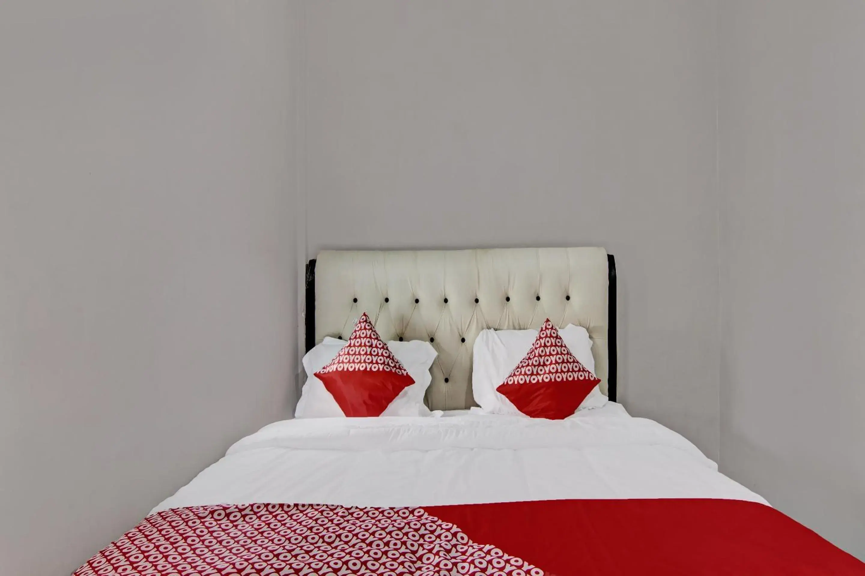 Bedroom, Bed in Hotel O Putri Homestay Syariah Near SPBU 14.282.694 (Air Hitam) Bedroom, Bed in Hotel O Putri Homestay Syariah Near SPBU 14.282.694 (Air Hitam)