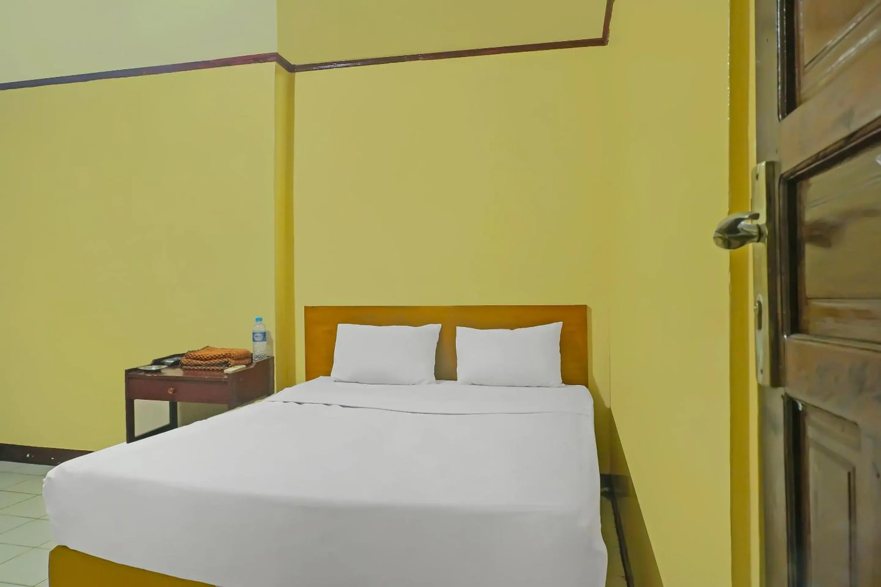 Double Room in SPOT ON 92466 Adam Kost Syariah Double Room in SPOT ON 92466 Adam Kost Syariah