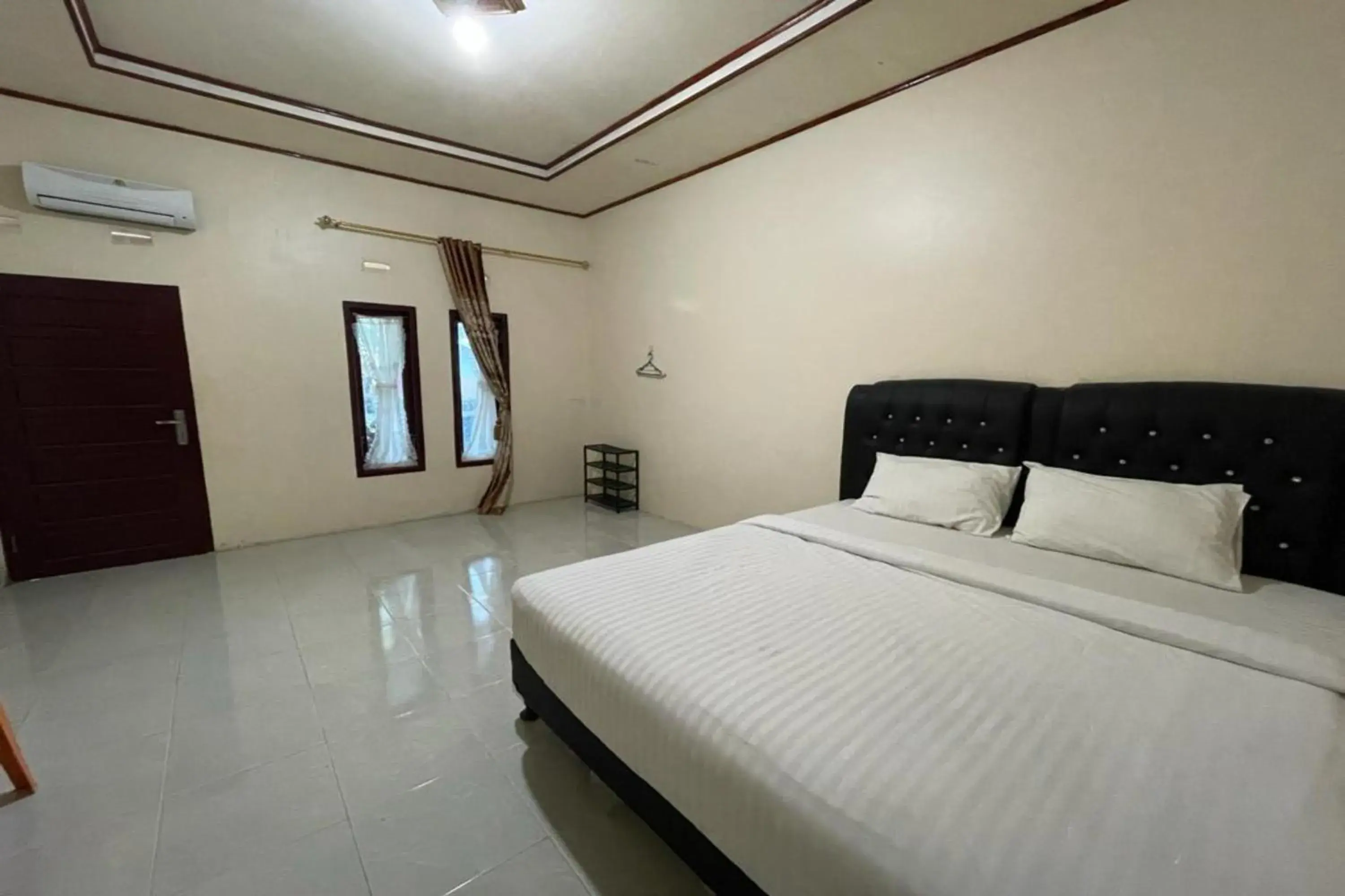 Hotel O Efniati Homestay Syariah Hotel O Efniati Homestay Syariah