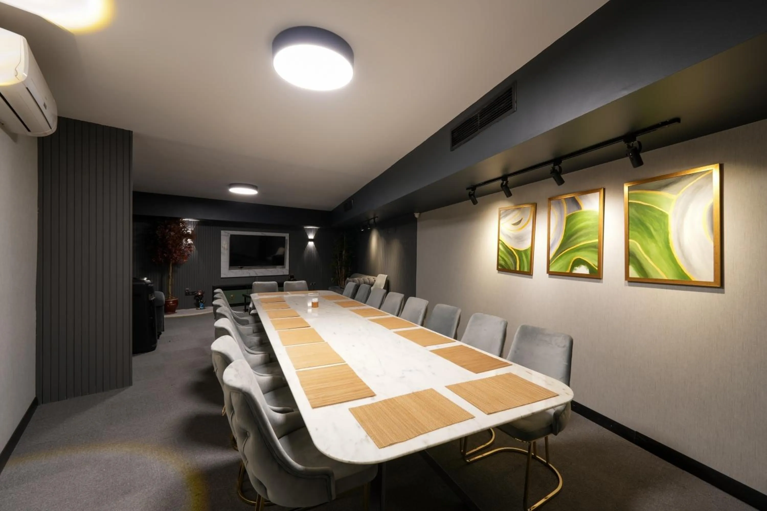 VIP in Hotel Kurucesme Business