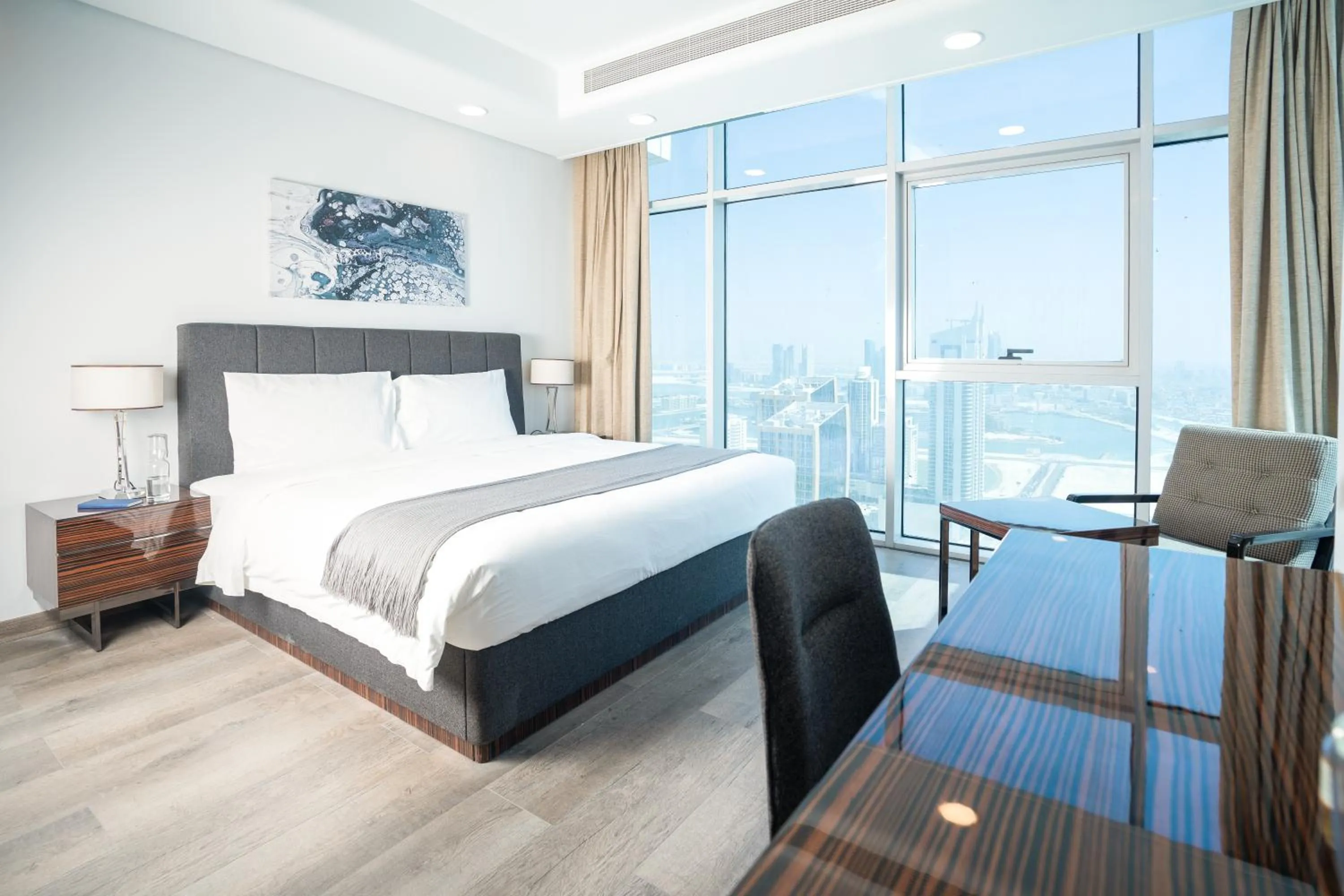 Photo of the whole room, Bed in S Plaza Suites Hotel