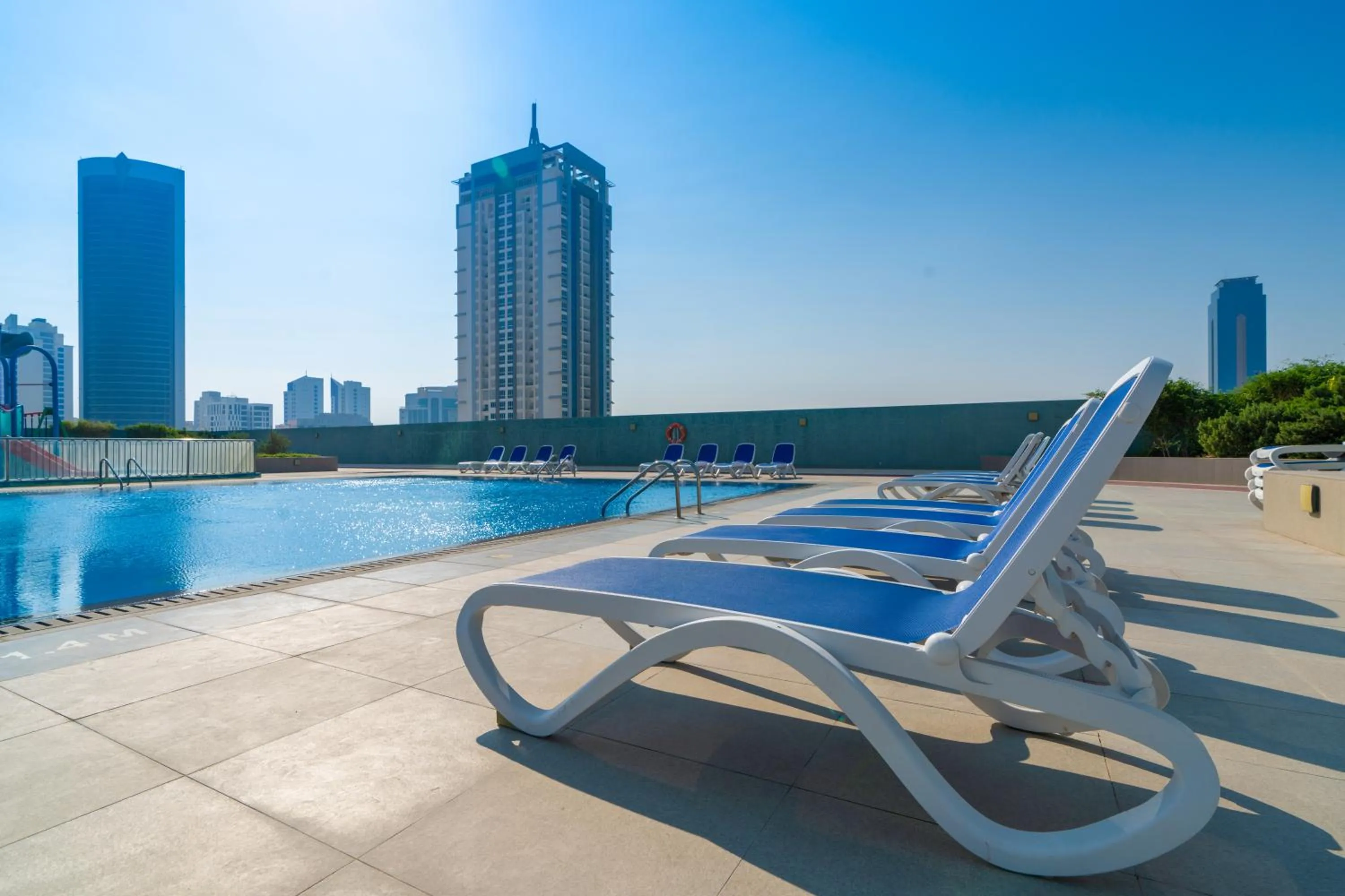 Swimming pool in S Plaza Suites Hotel