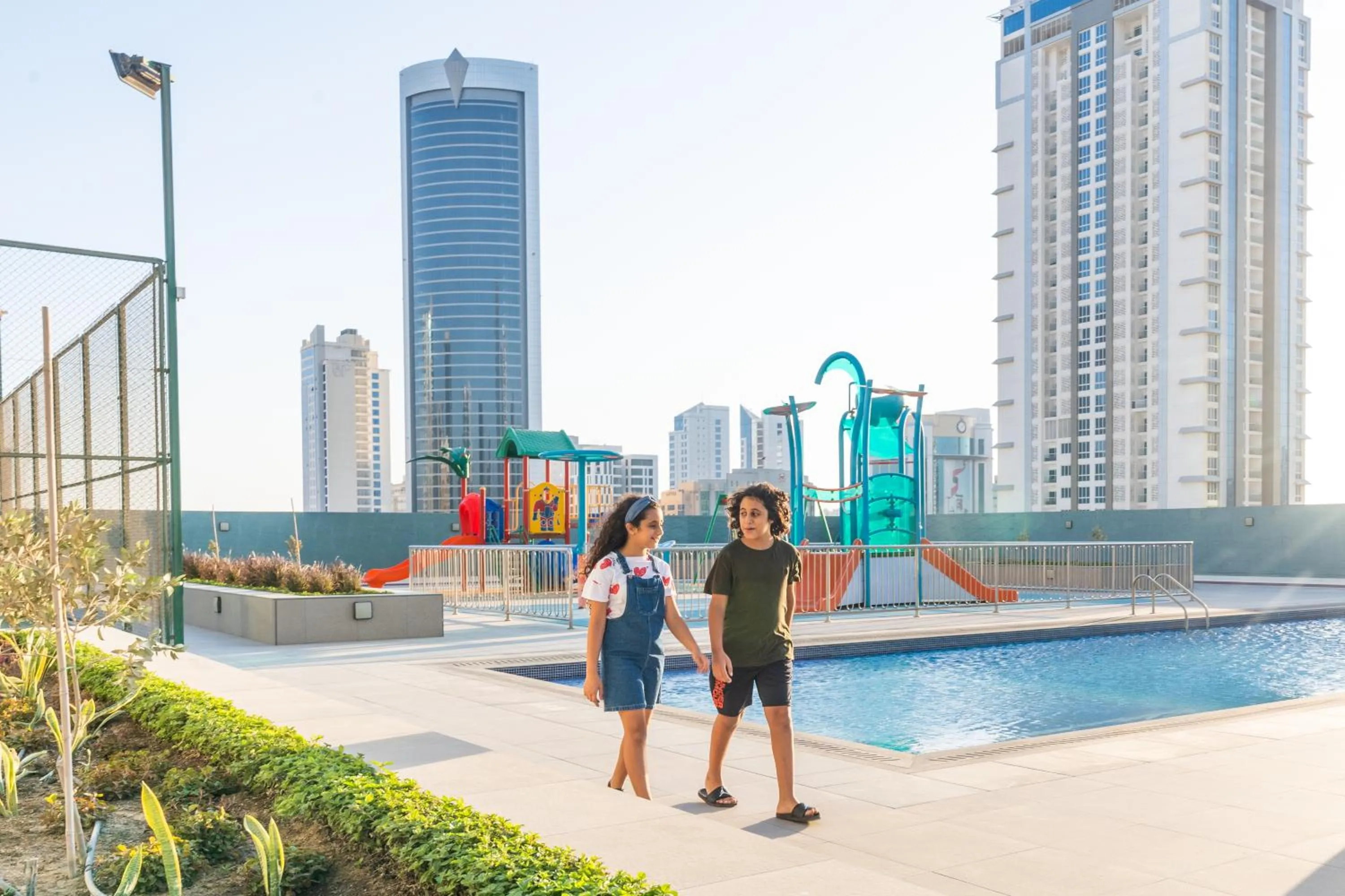 Swimming pool in S Plaza Suites Hotel