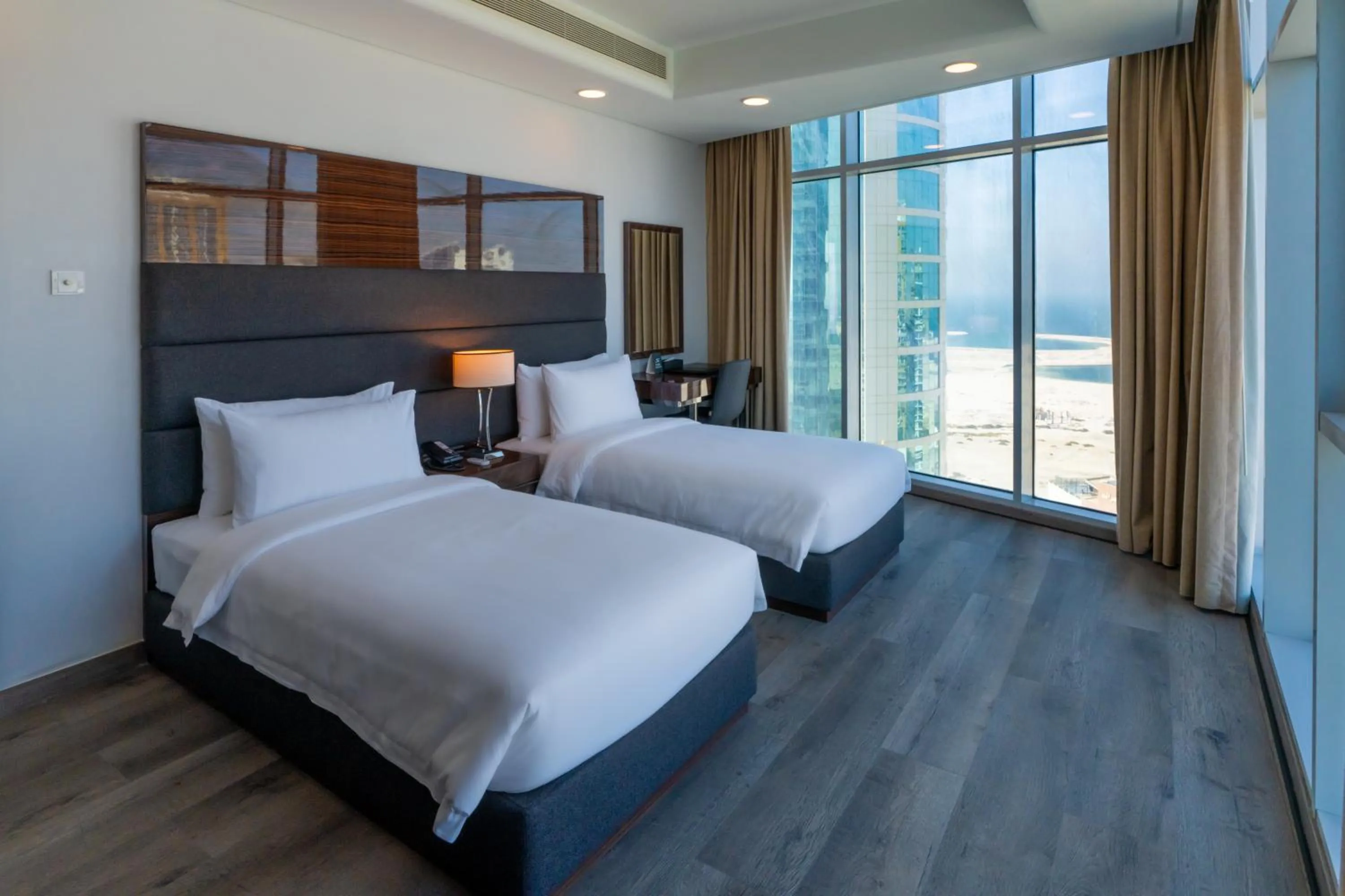 Bedroom, Bed in S Plaza Suites Hotel