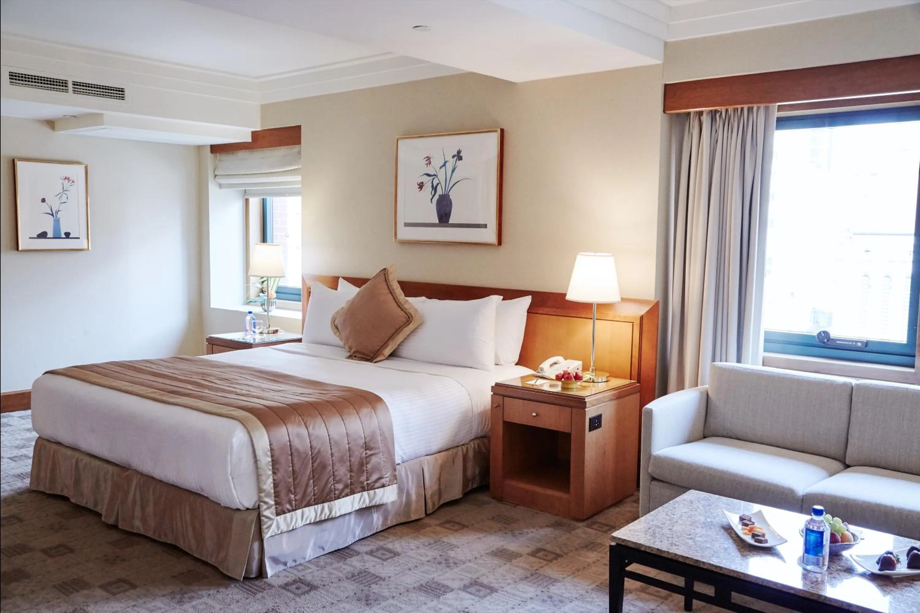 Bedroom, Bed in The Prince Kitano New York