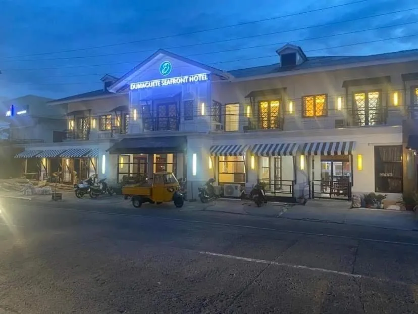 Property building in Dumaguete Seafront Hotel