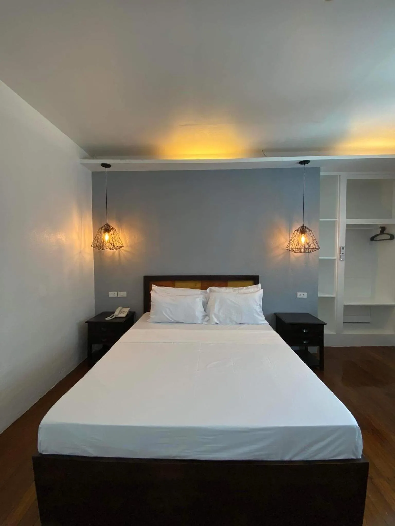 Bedroom, Bed in Dumaguete Seafront Hotel