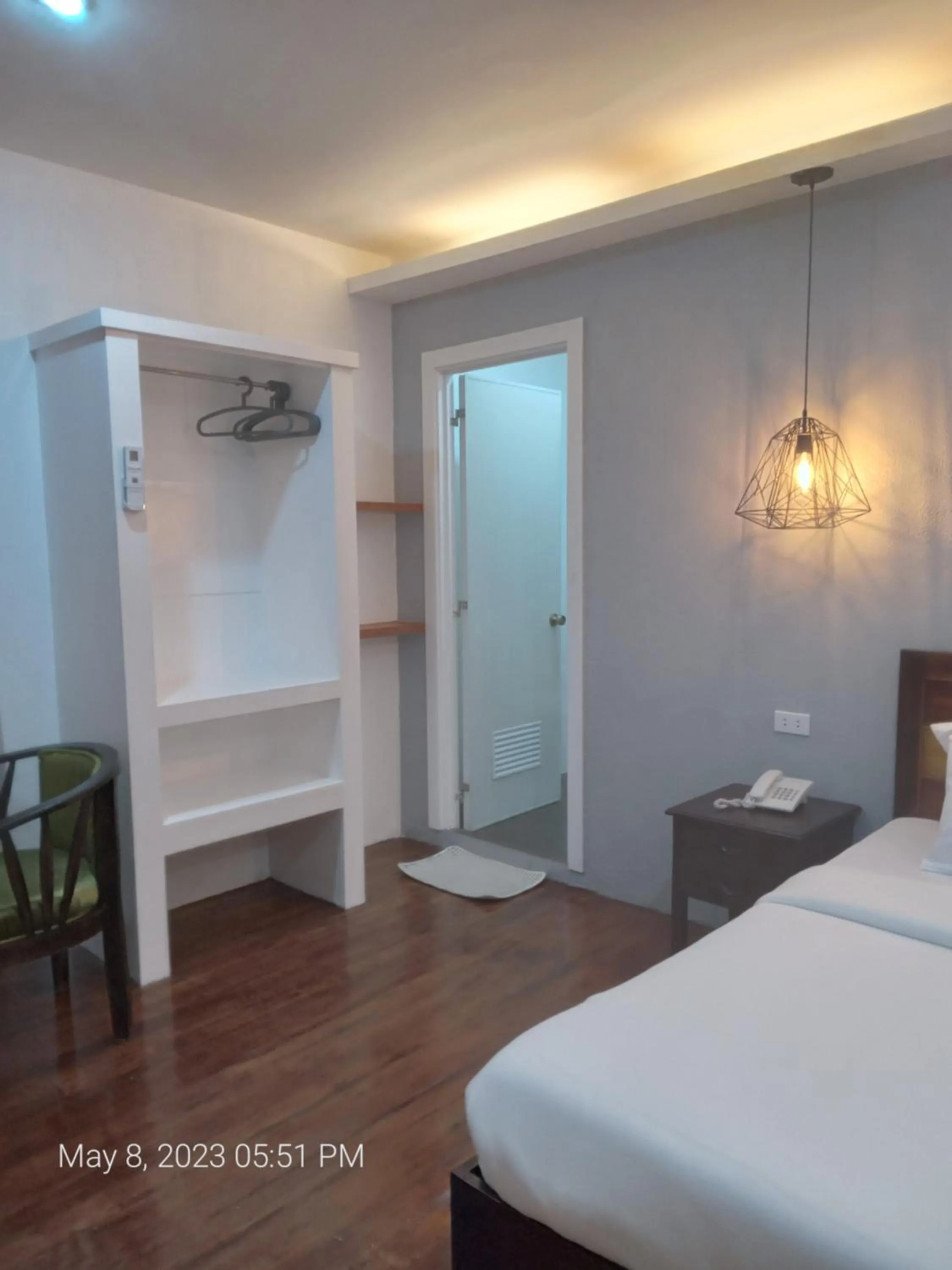 Bed in Dumaguete Seafront Hotel