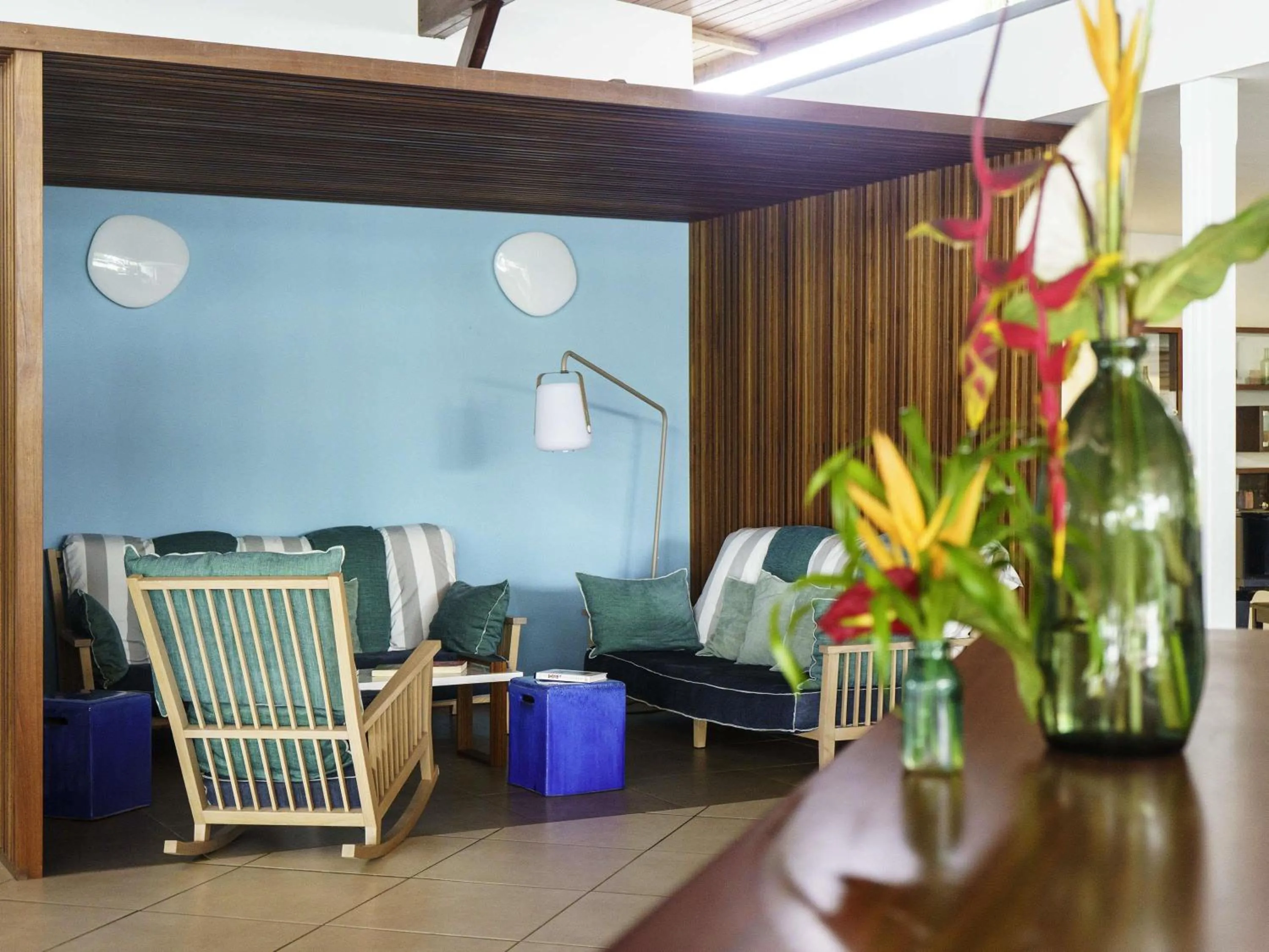 Lounge or bar in Hotel Mercure Kourou Ariatel