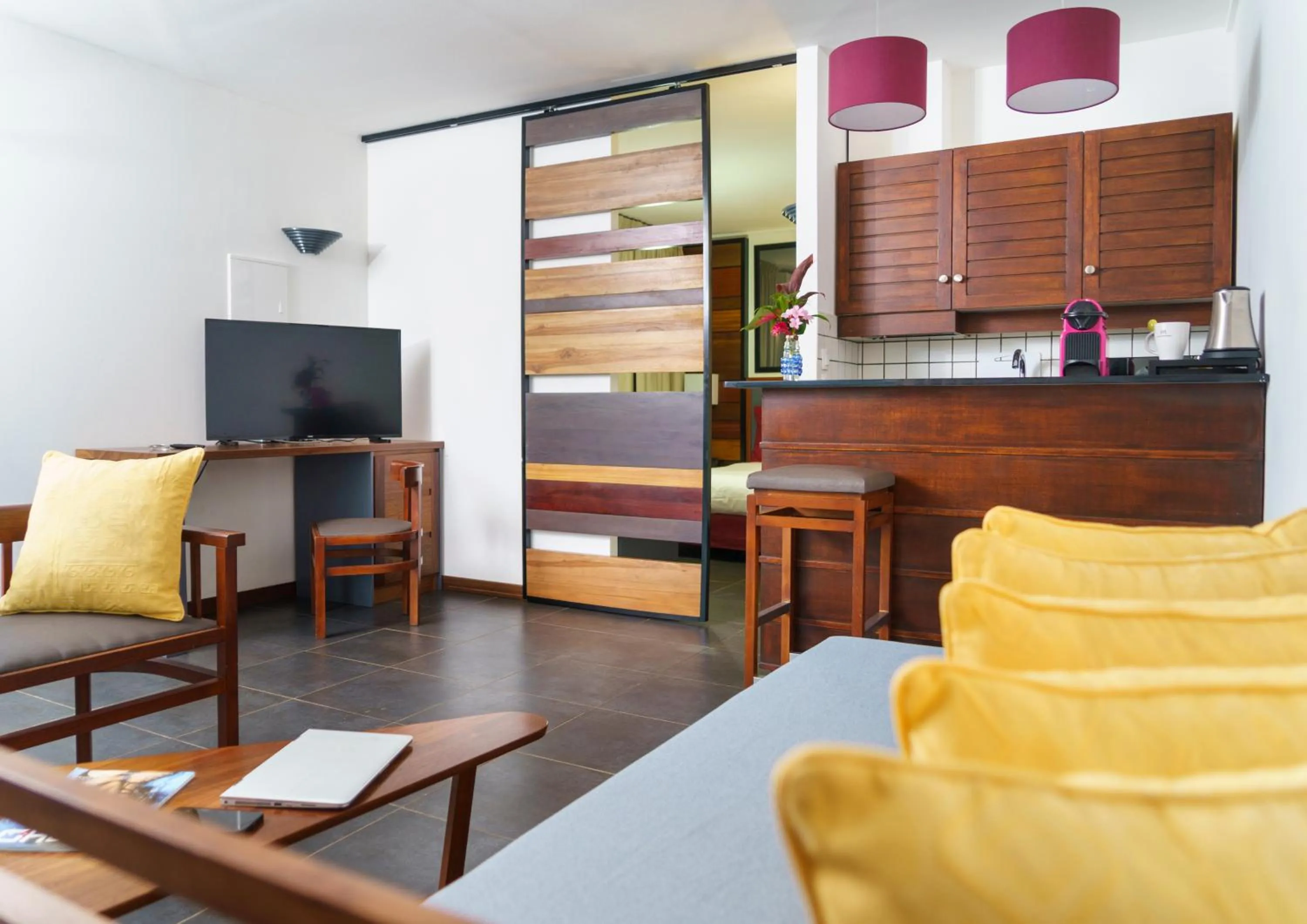 TV and multimedia in Hotel Mercure Kourou Ariatel