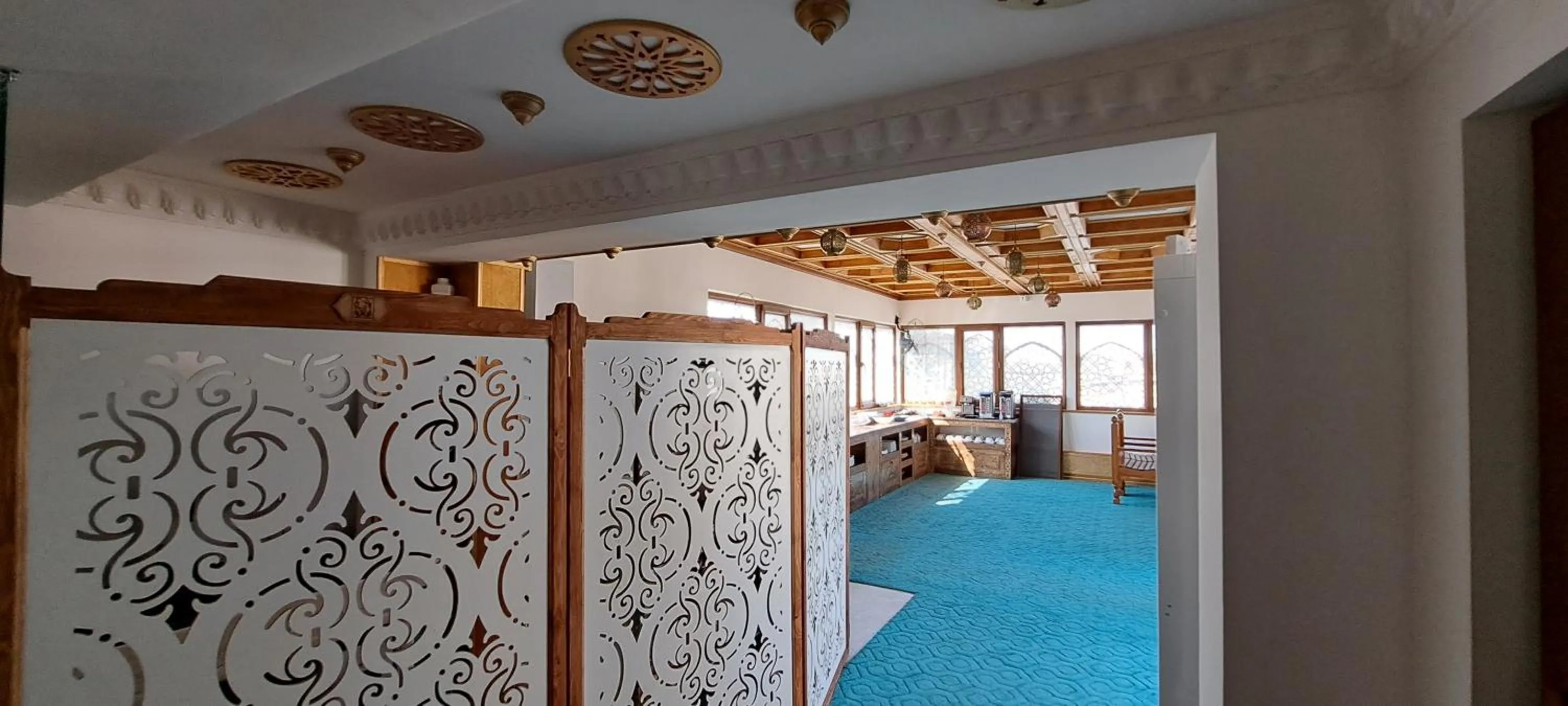 Restaurant/places to eat in Hotel Ansi Boutique W&S terrace