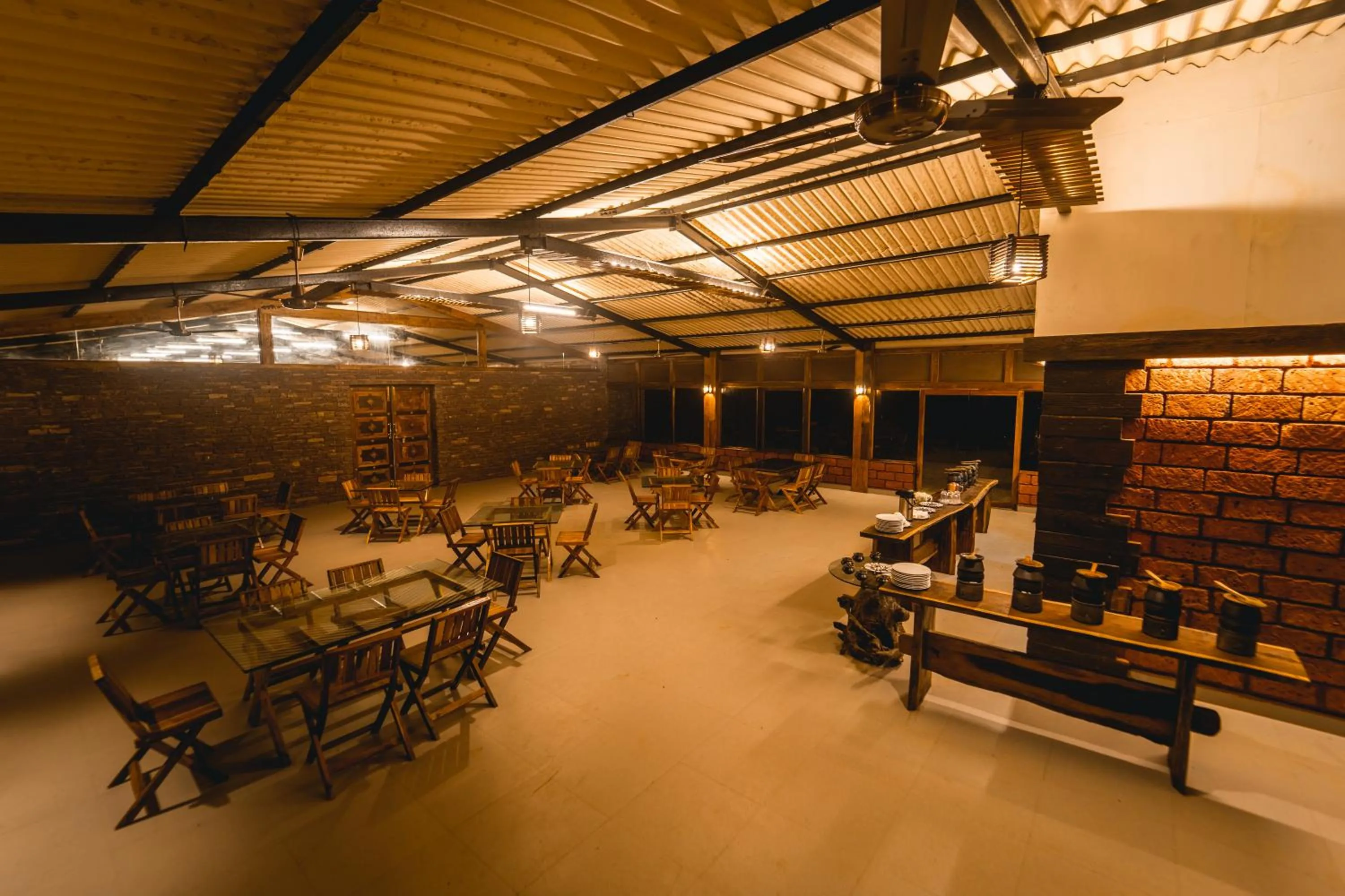 Restaurant/places to eat in Shatavari Eco Resort
