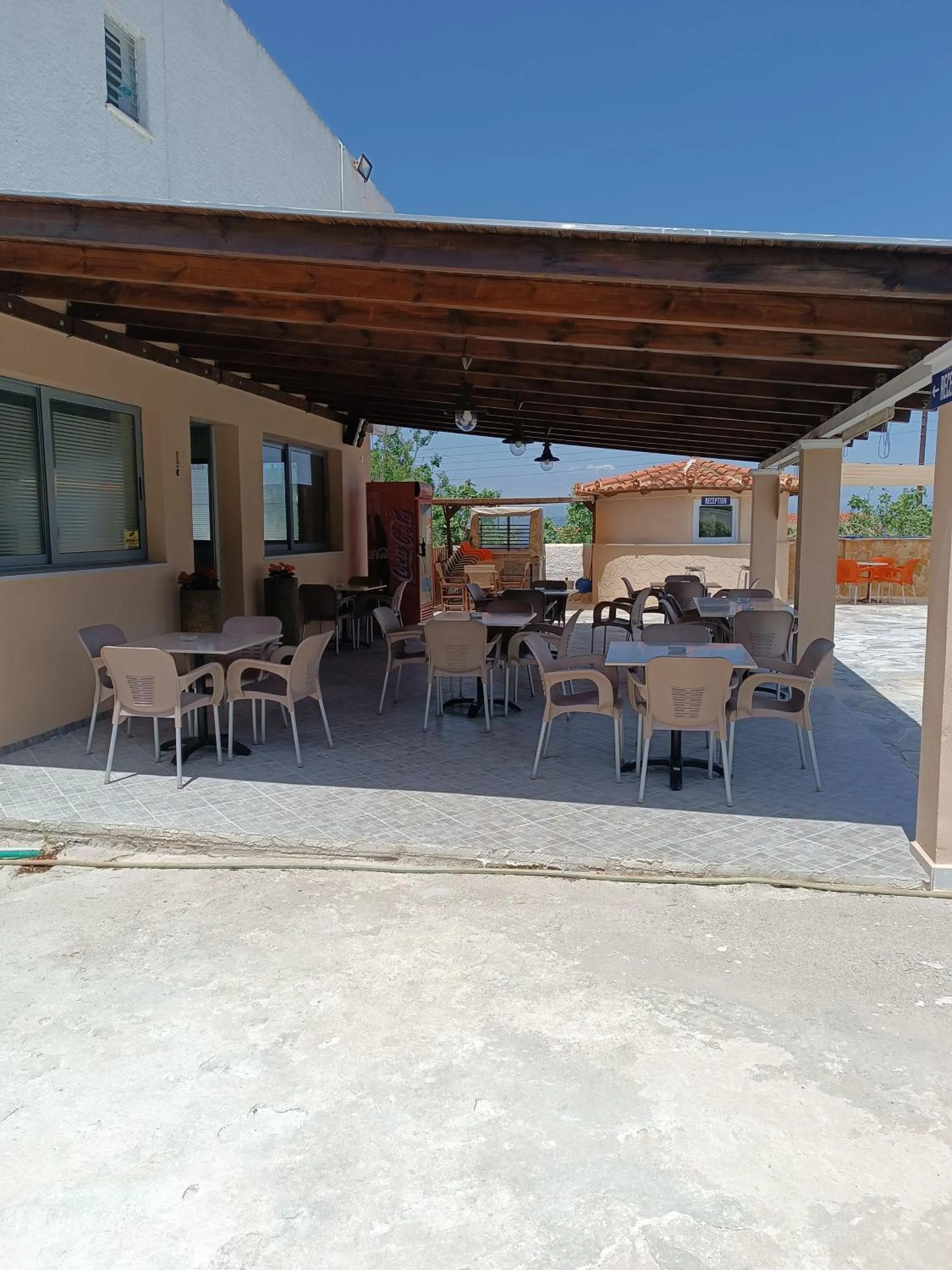 Restaurant/places to eat in GOLDEN BEACH