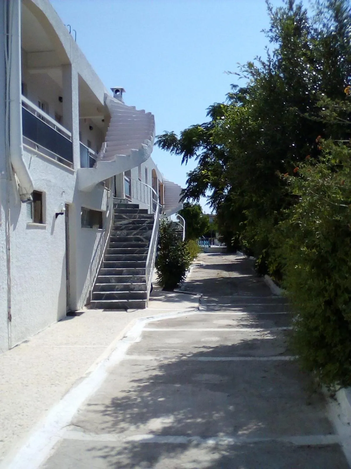 Property building in GOLDEN BEACH