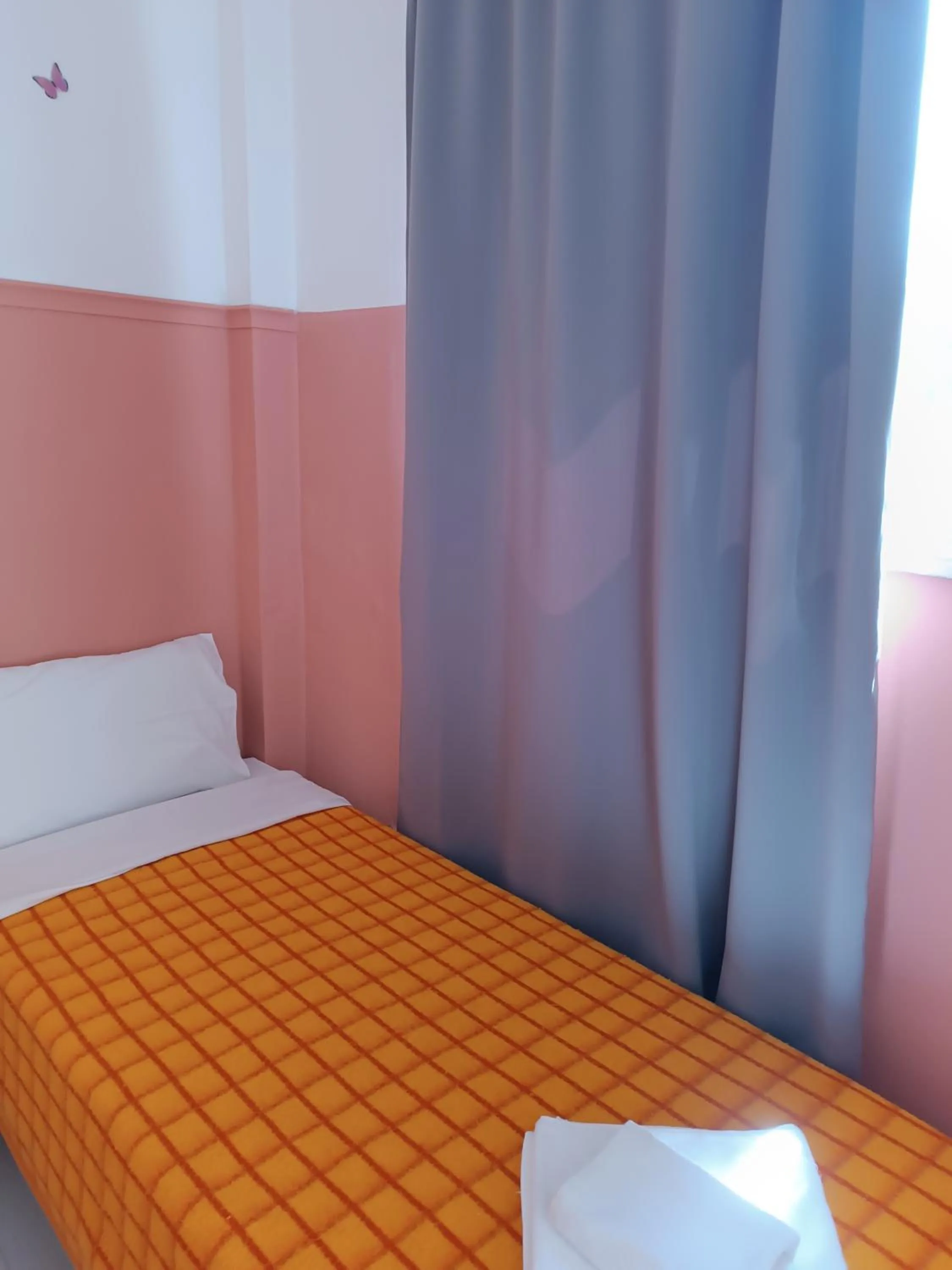 Photo of the whole room, Bed in GOLDEN BEACH