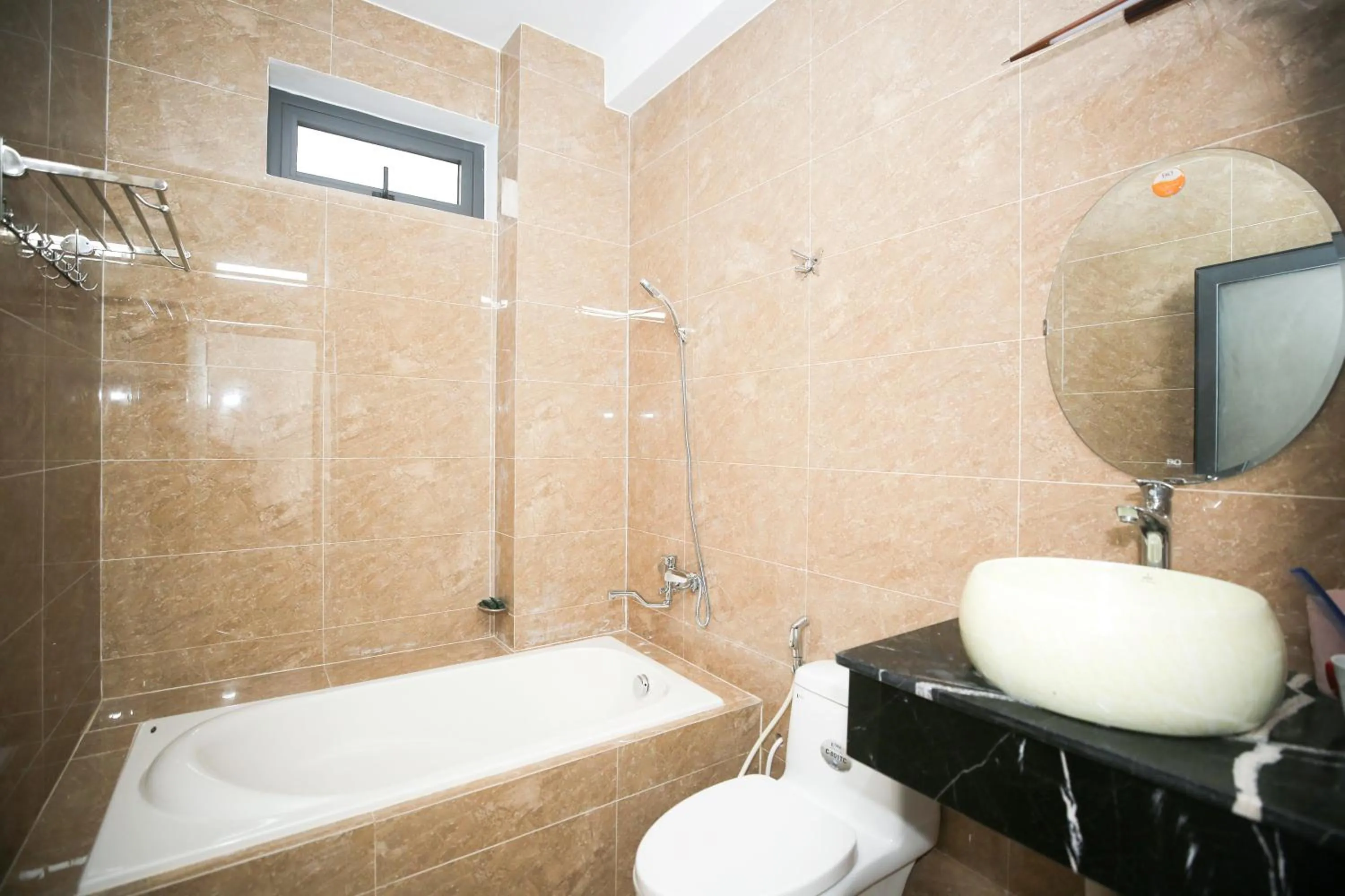 Bath in Ngọc Đông Phương Villa Home