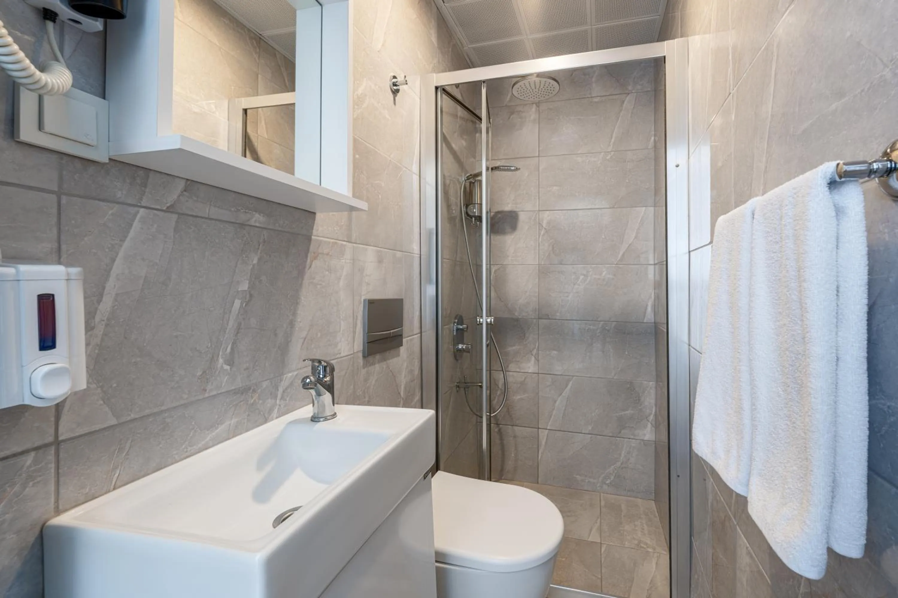 Bathroom in Echinus Lara Hotel