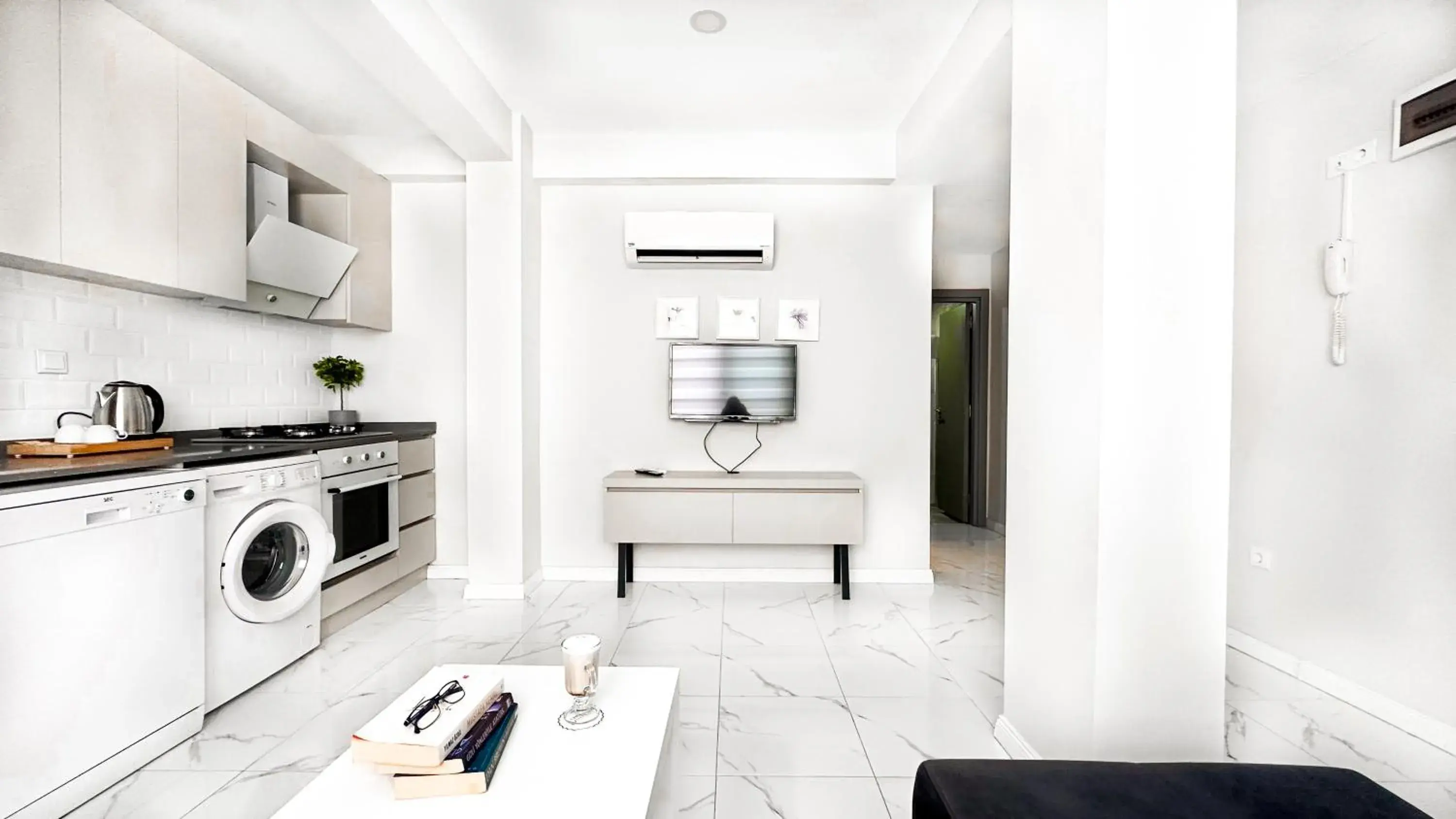 Deluxe Suite in Echinus Lara Hotel Deluxe Suite in Echinus Lara Hotel