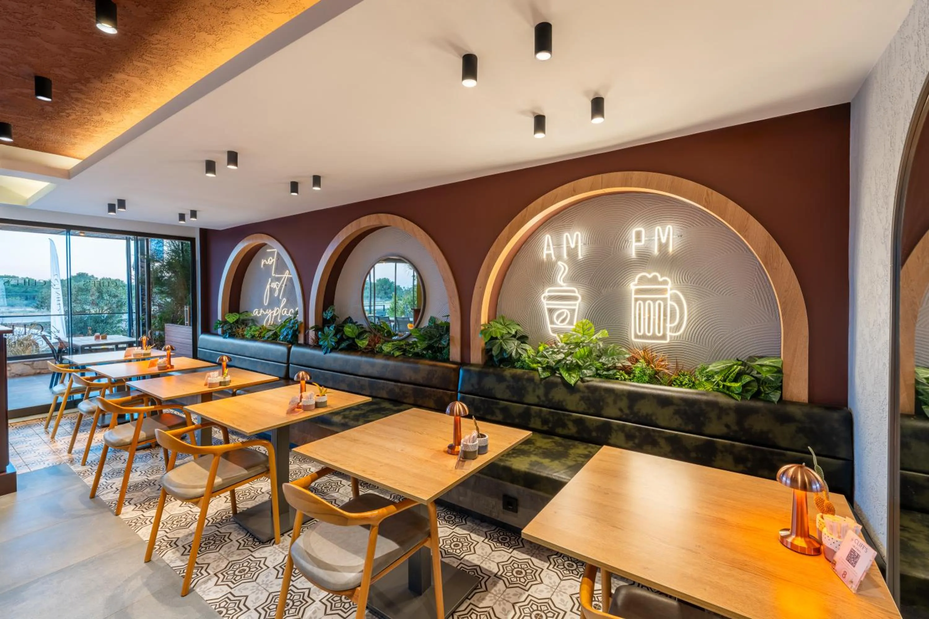 Restaurant/places to eat in Echinus Lara Hotel