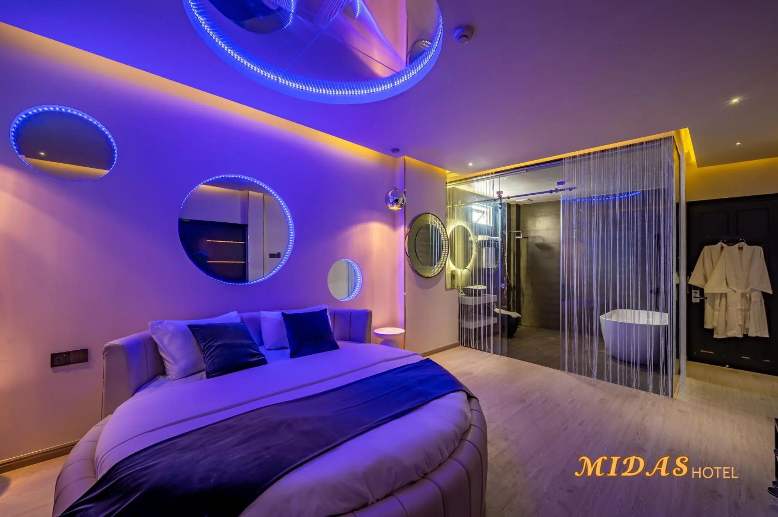 Bed in Midas Hotel