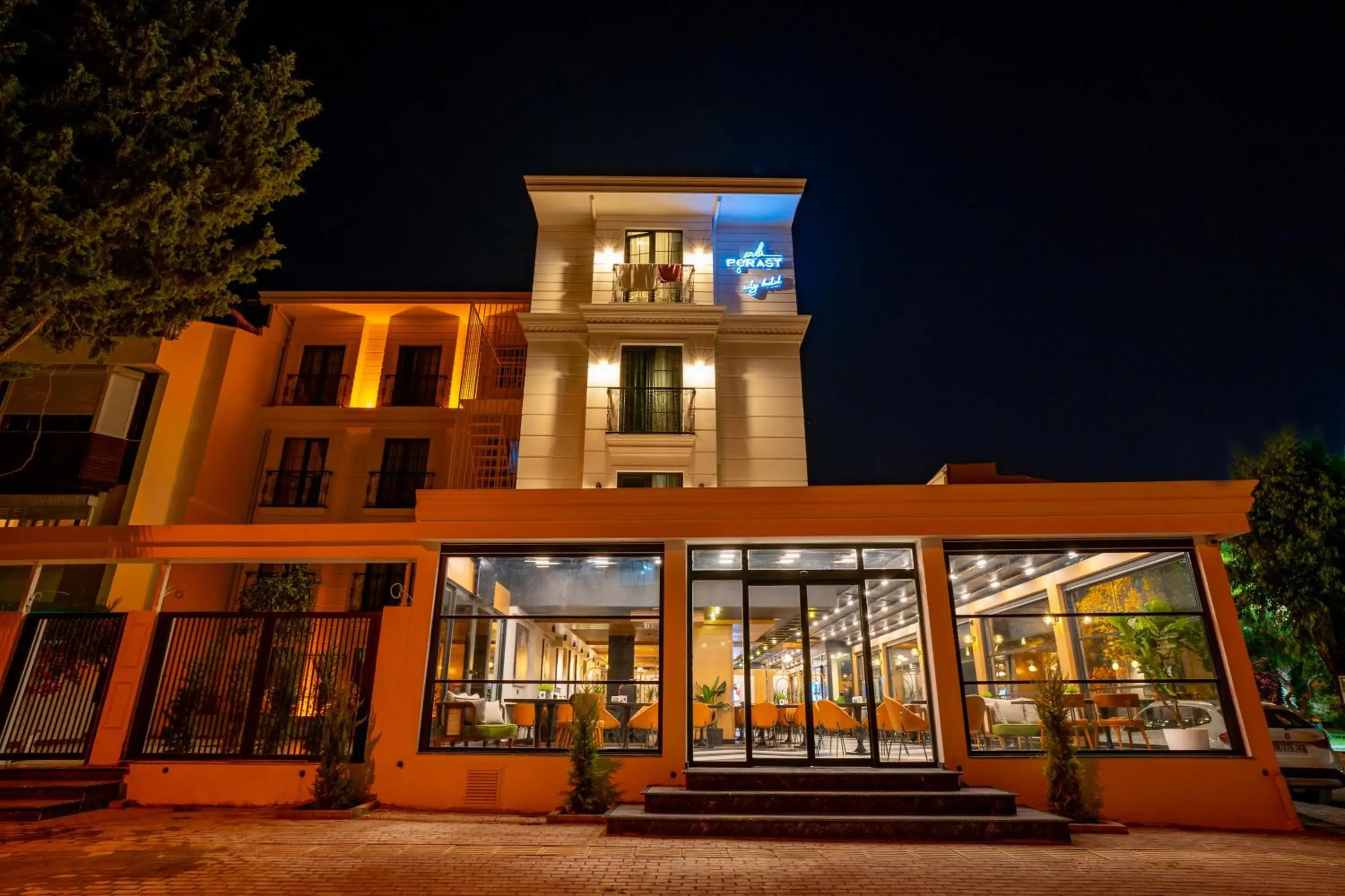 Property building in Perast City Hotel Property building in Perast City Hotel