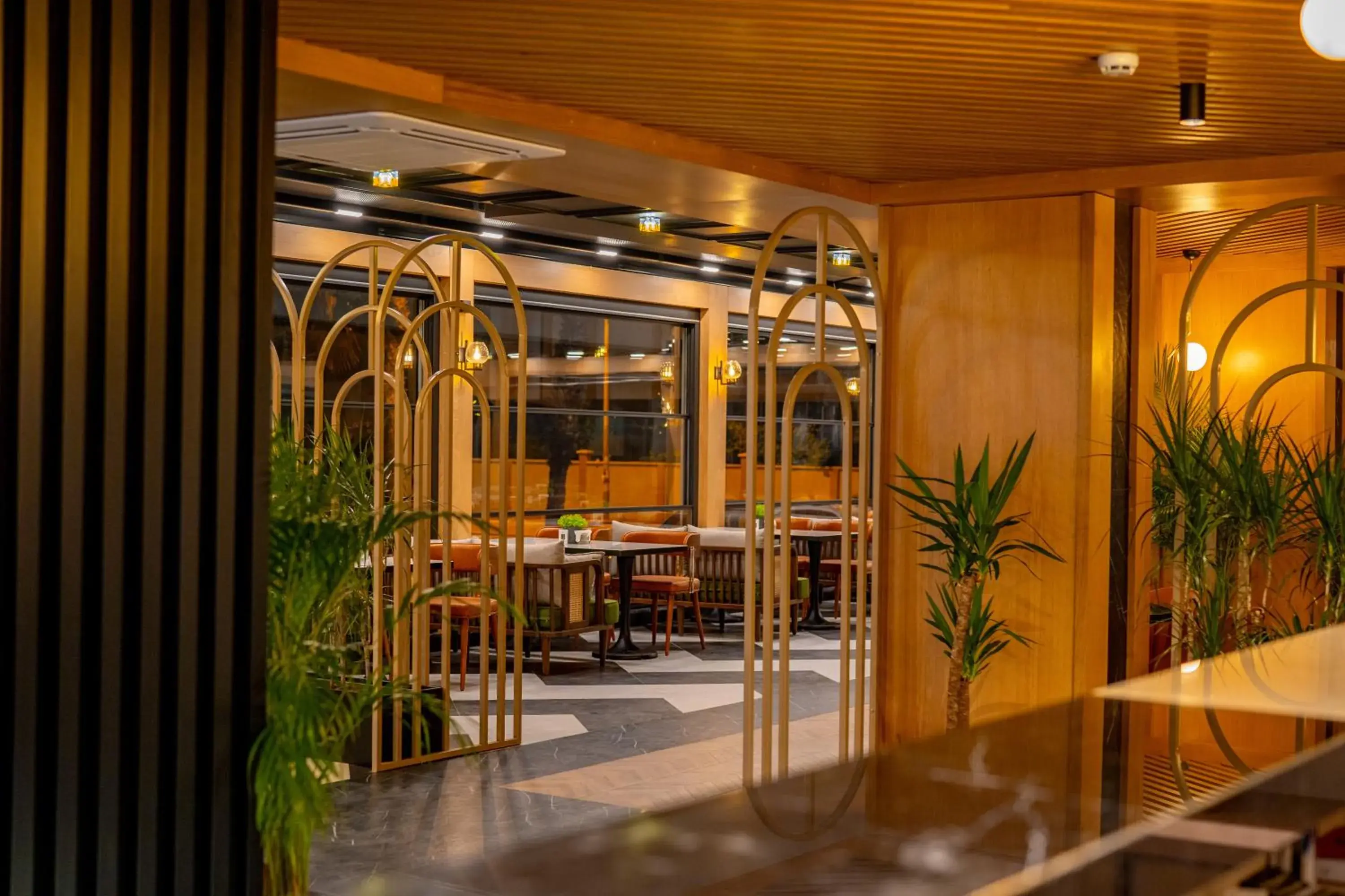 Restaurant/places to eat in Perast City Hotel Restaurant/places to eat in Perast City Hotel