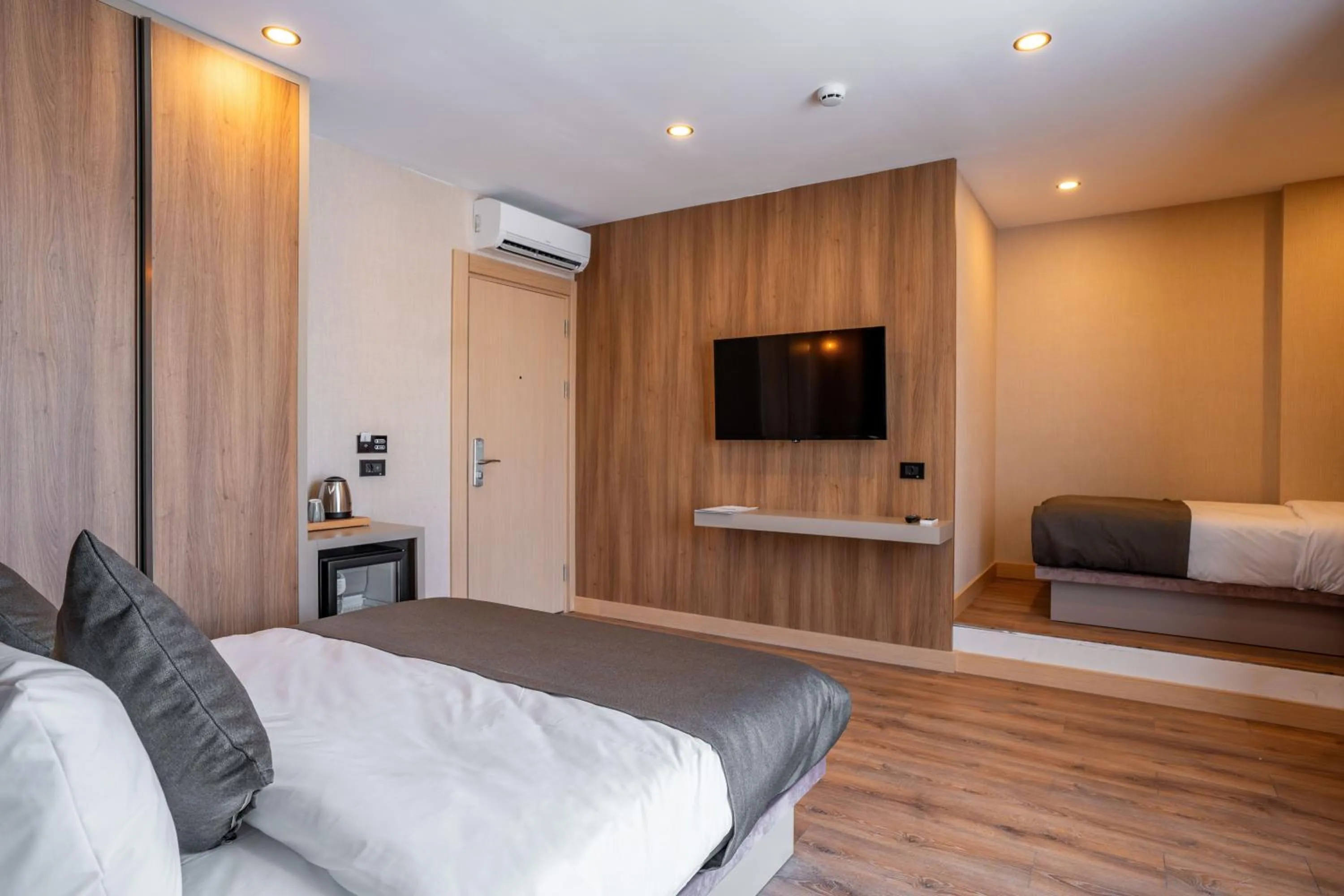 Photo of the whole room, Bed in Perast City Hotel