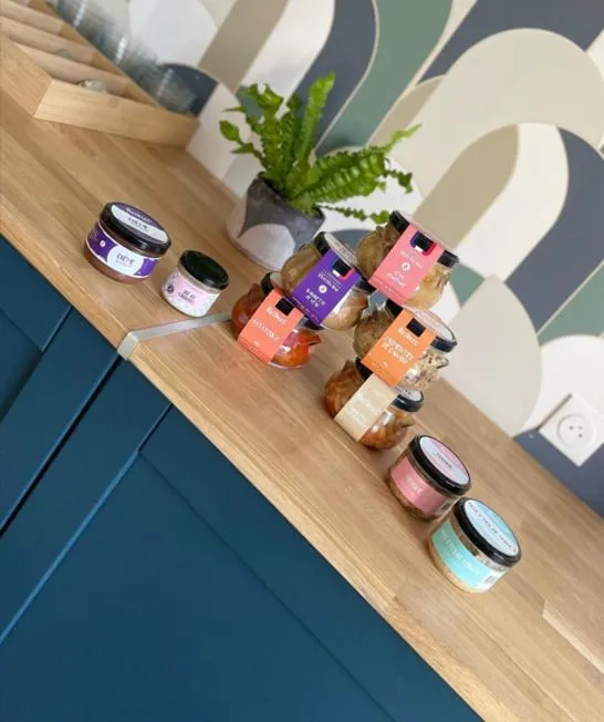 Restaurant/places to eat in Hôtel Le Smile