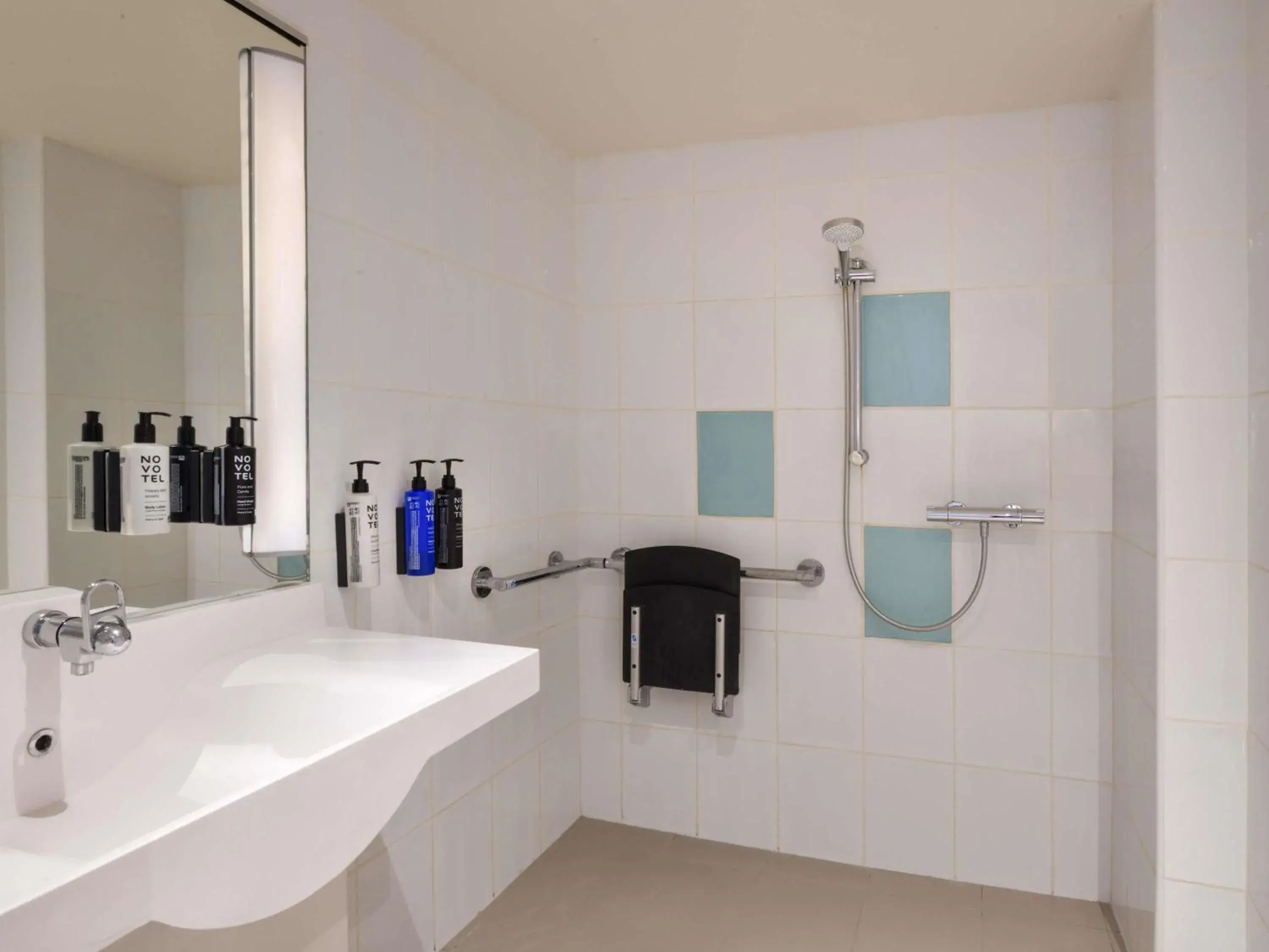 Bedroom in Novotel Dakar Bedroom in Novotel Dakar