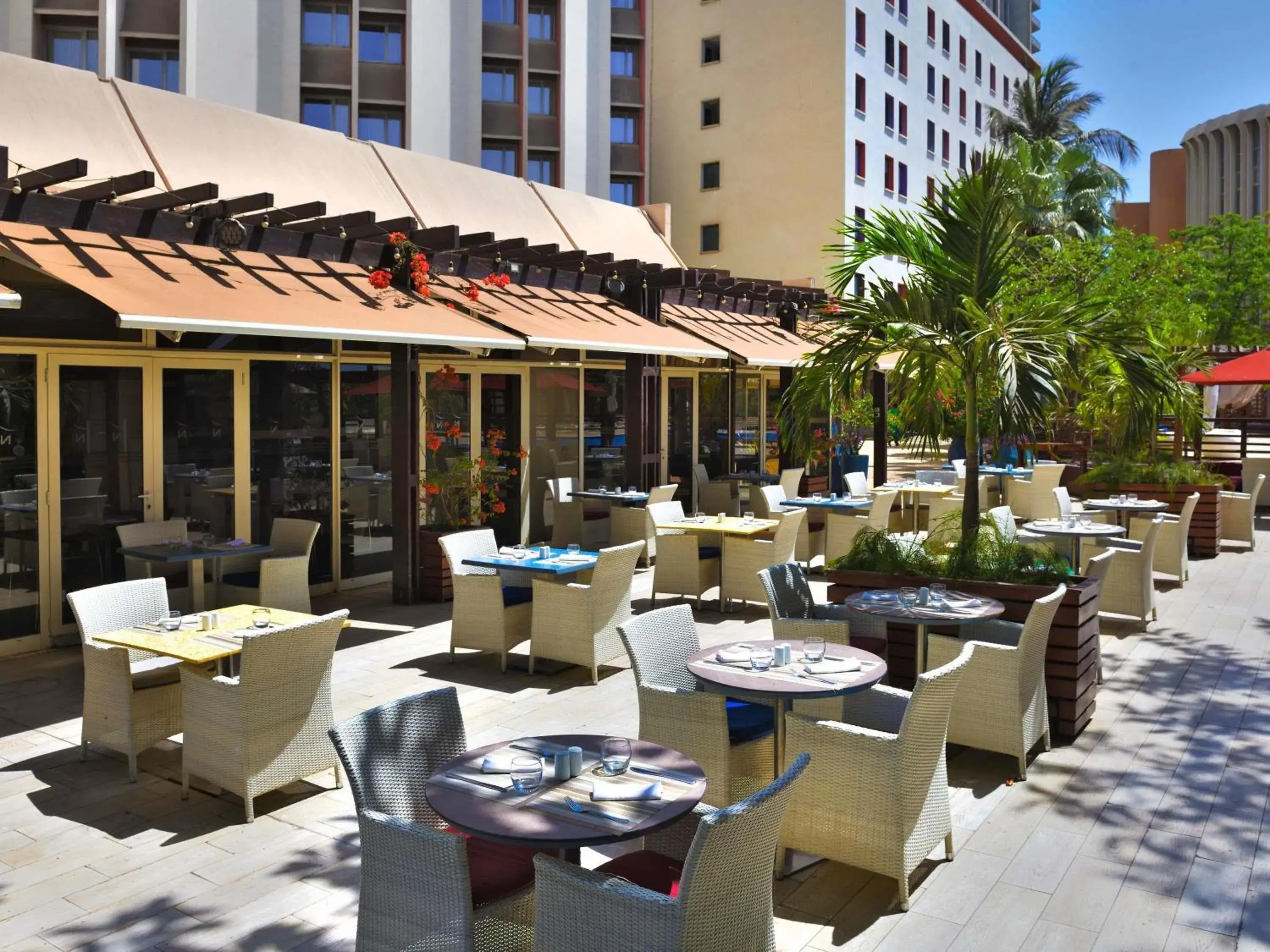 Lounge or bar in Novotel Dakar Lounge or bar in Novotel Dakar