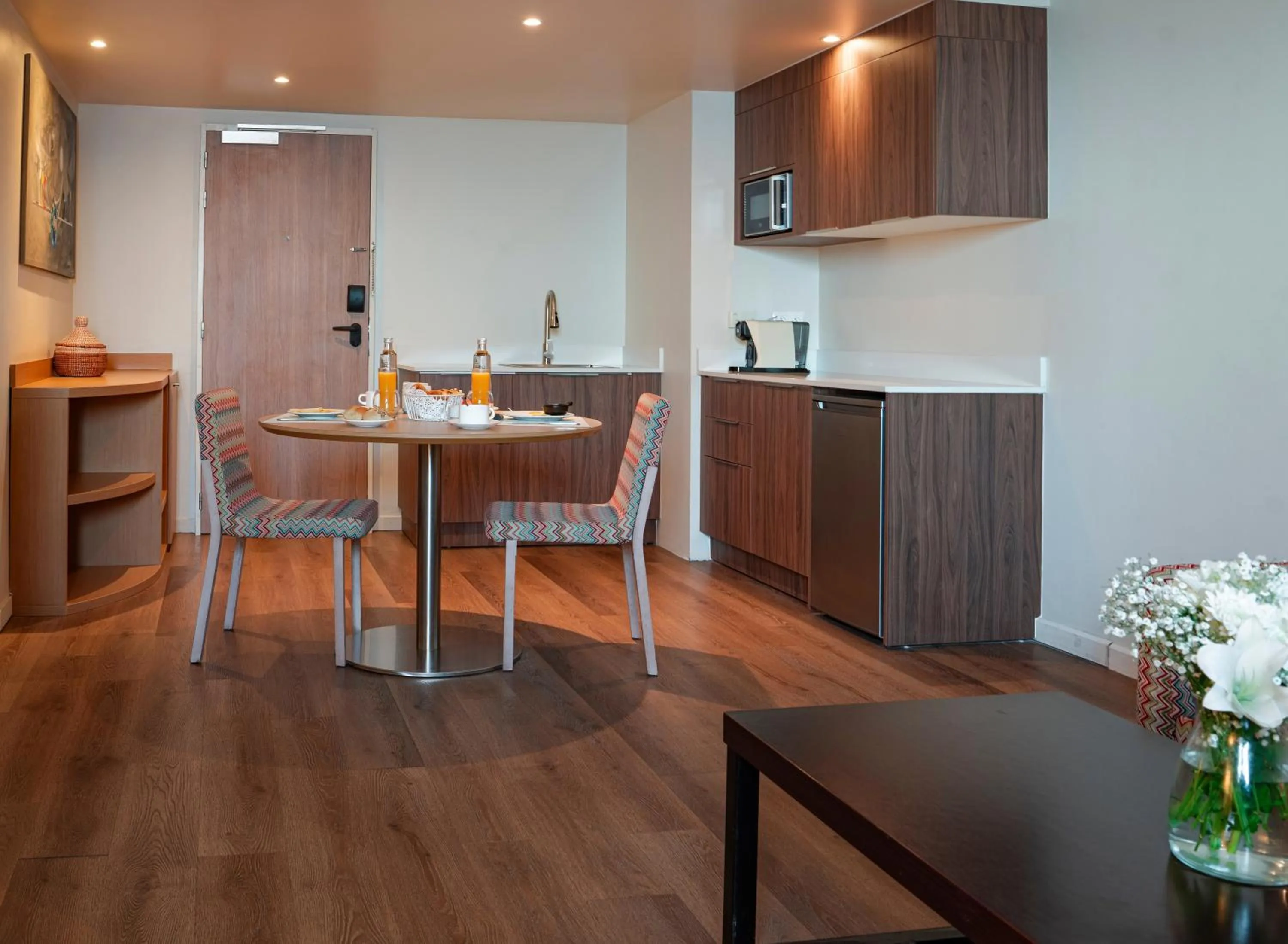 Kitchen or kitchenette in Novotel Dakar