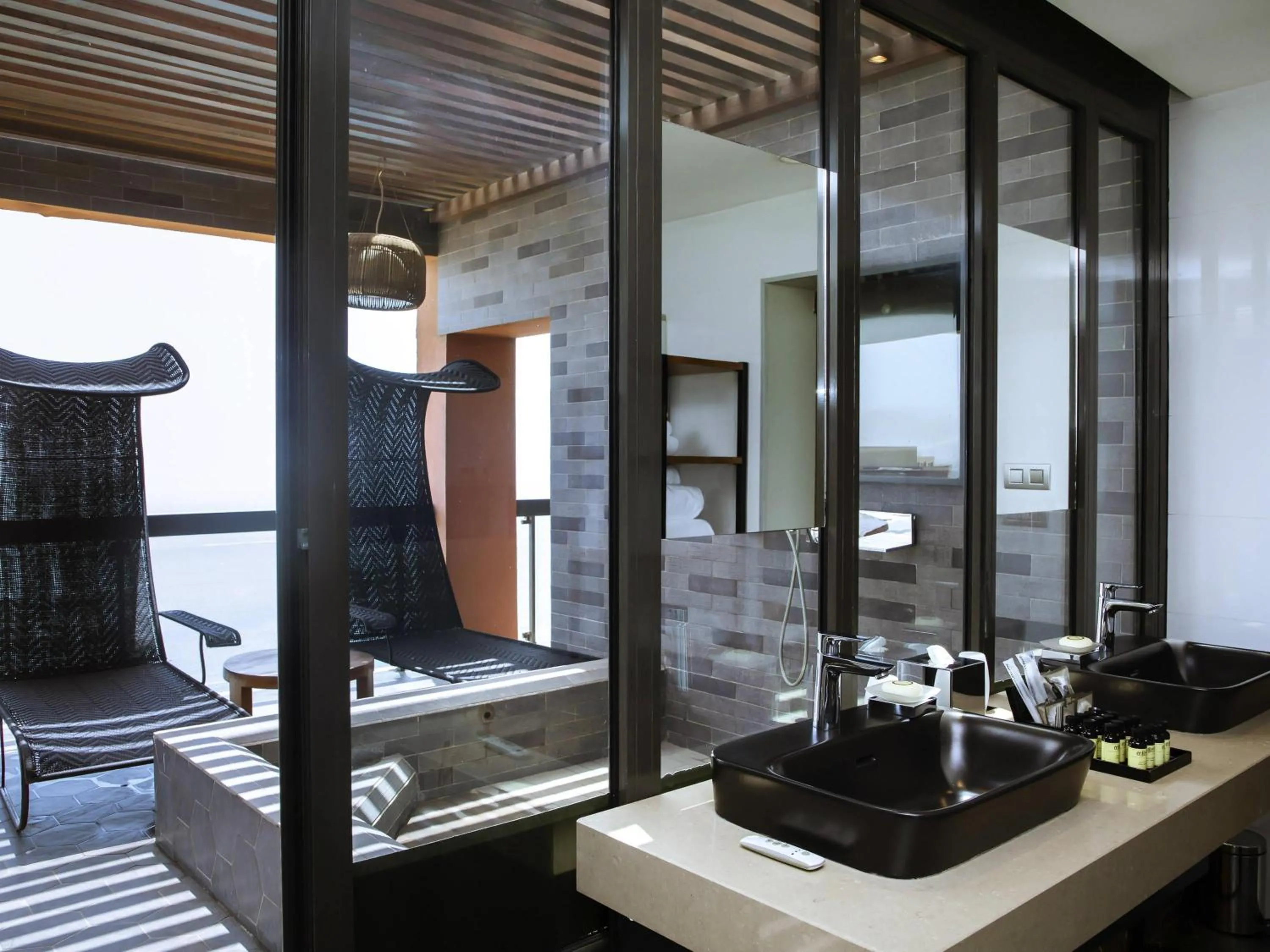 Bedroom in Pullman Dakar Teranga