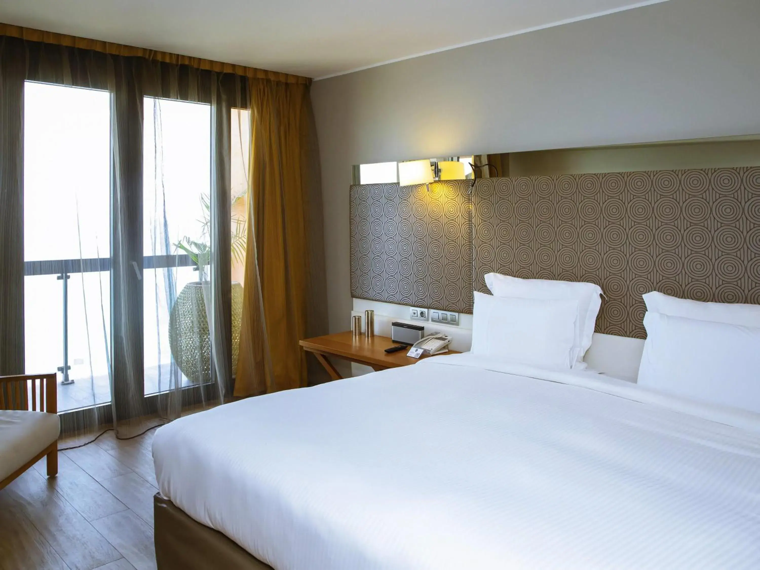 Bedroom, Bed in Pullman Dakar Teranga Bedroom, Bed in Pullman Dakar Teranga