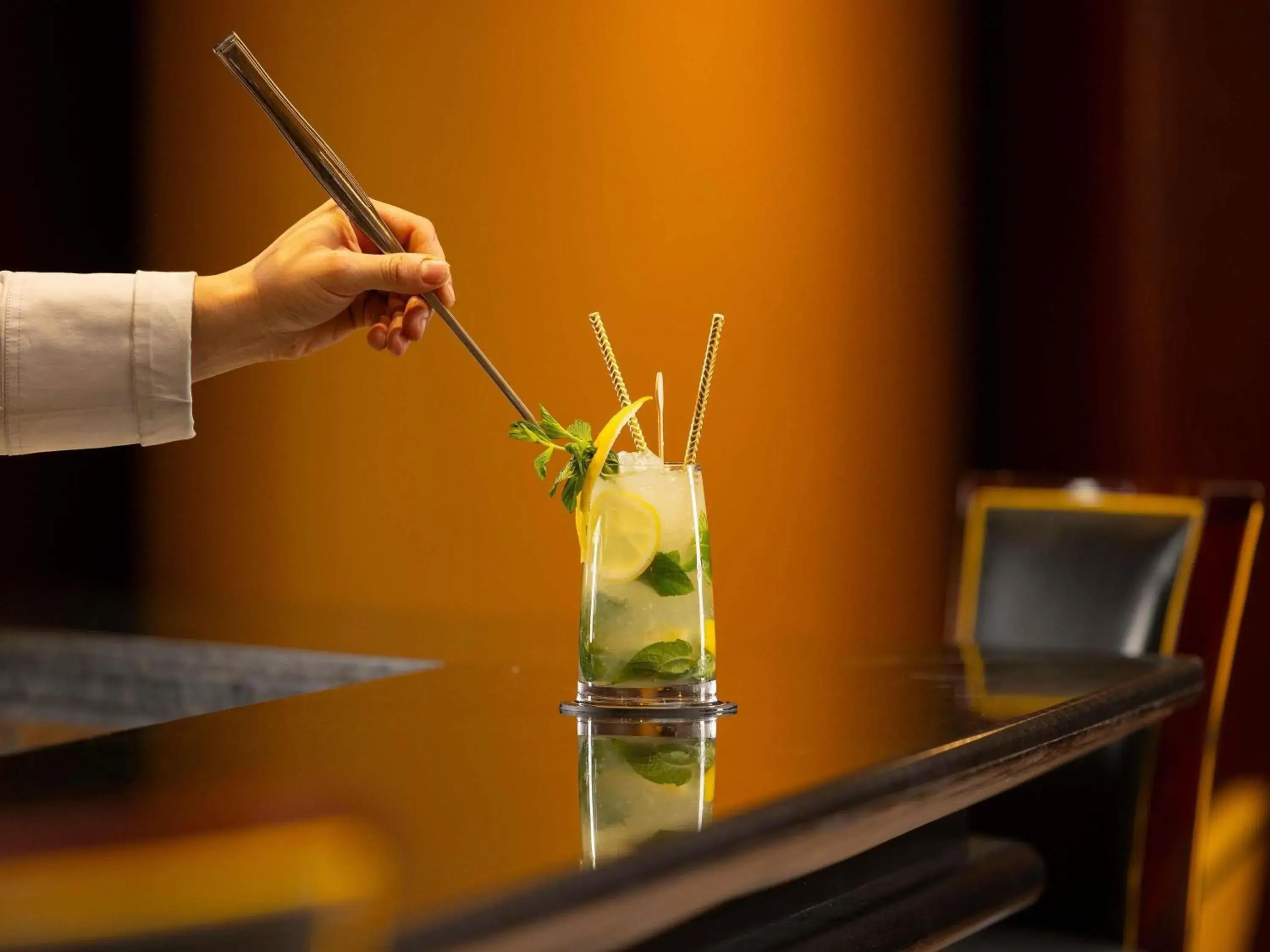 Lounge or bar in Sofitel Algiers Hamma Garden Lounge or bar in Sofitel Algiers Hamma Garden