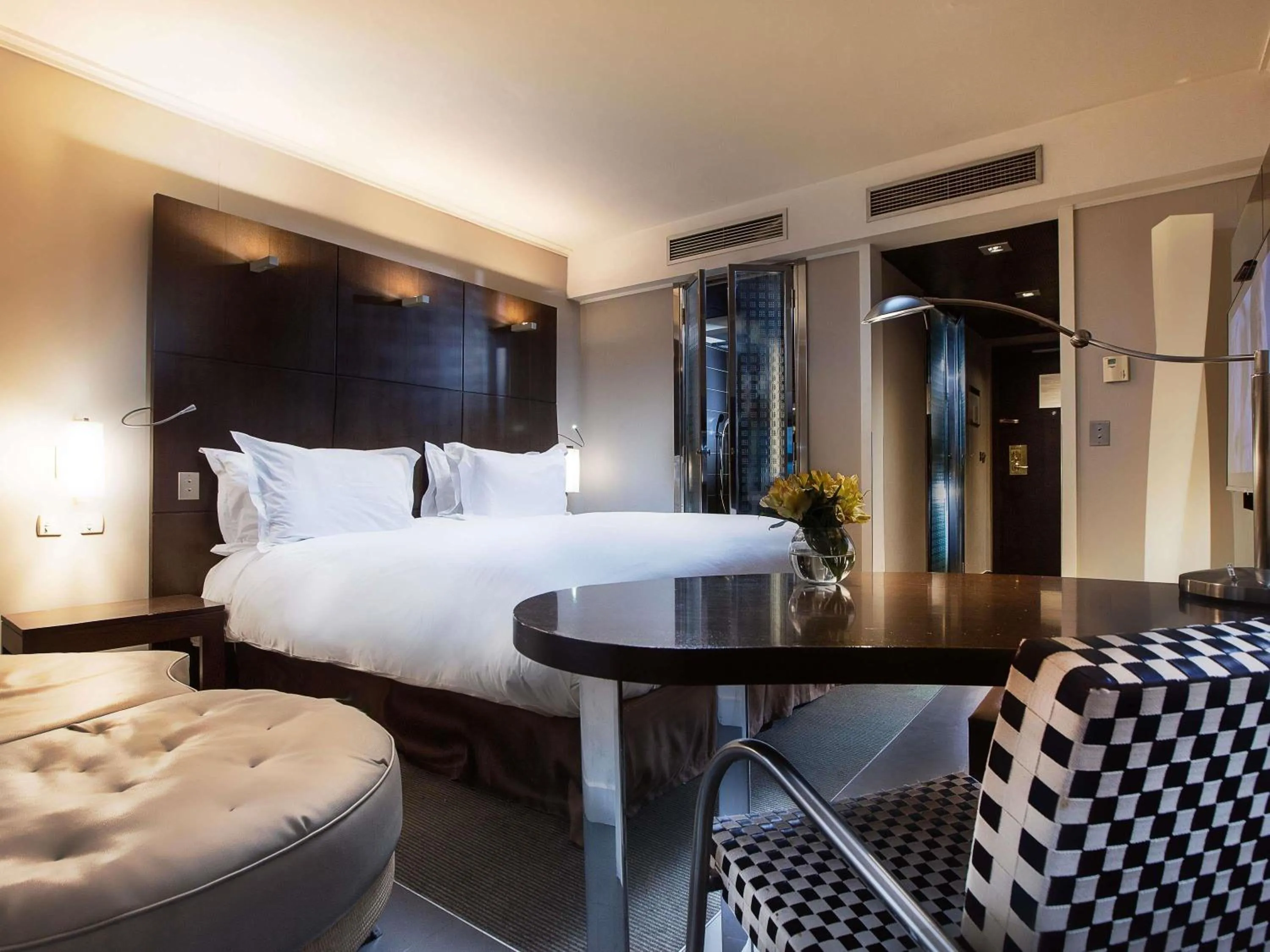 Bedroom, Bed in Sofitel Algiers Hamma Garden