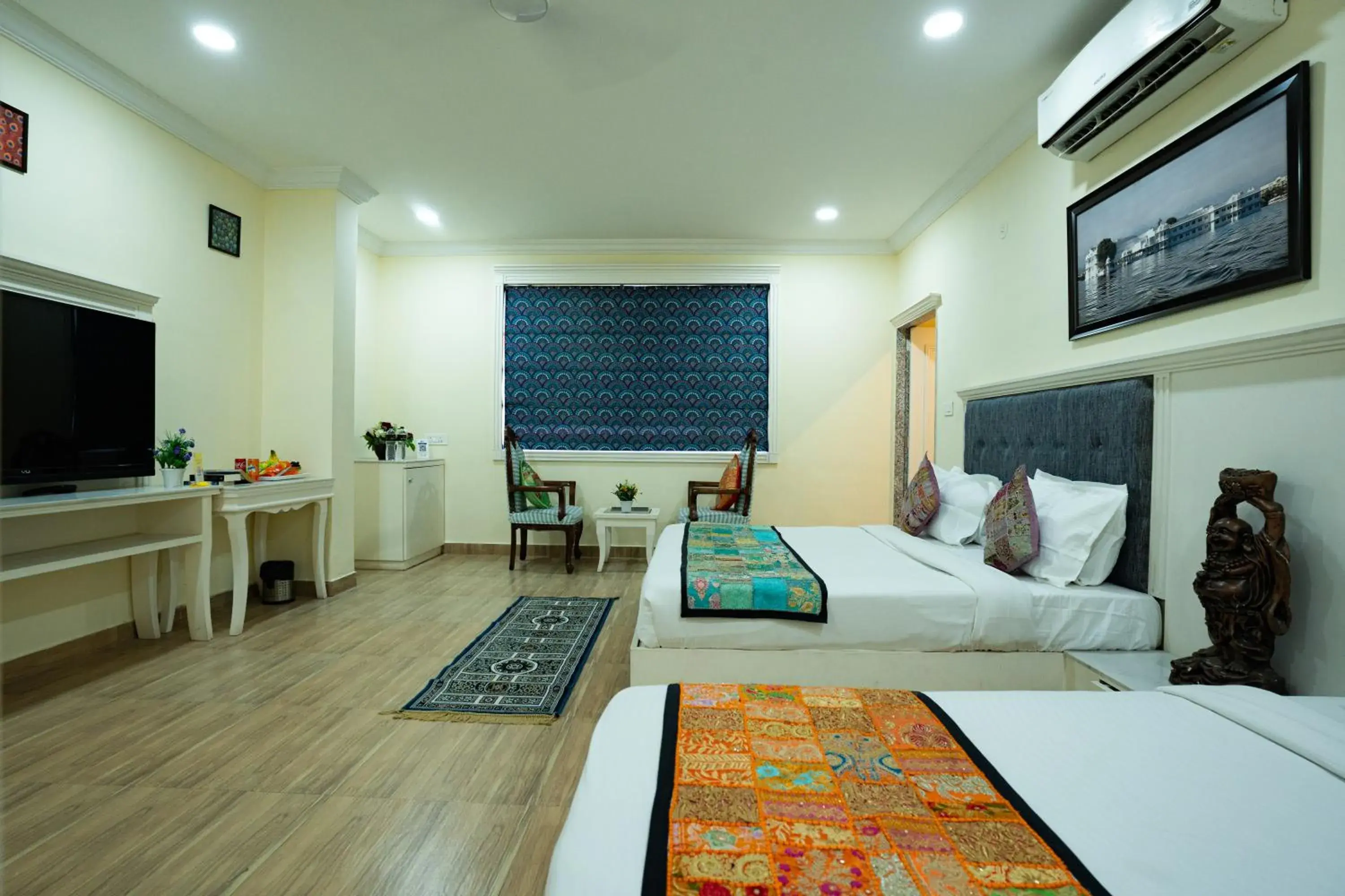 Bed in Tripli Hotels White Manor Bed in Tripli Hotels White Manor