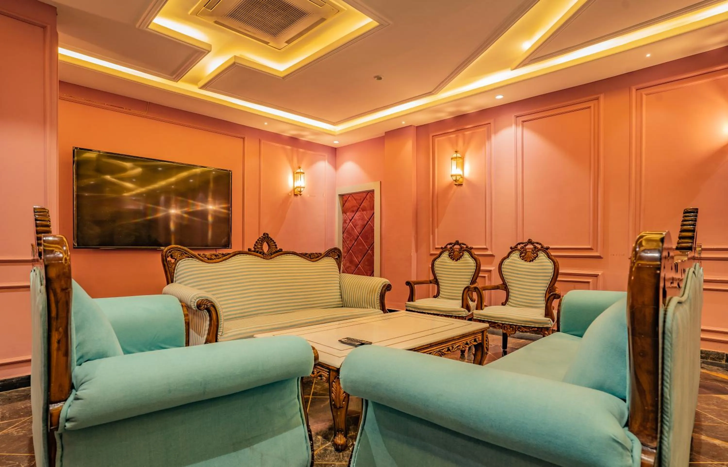 Meeting/conference room in Tripli Hotels White Manor