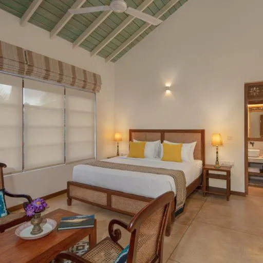 Bedroom, Bed in Taavetti