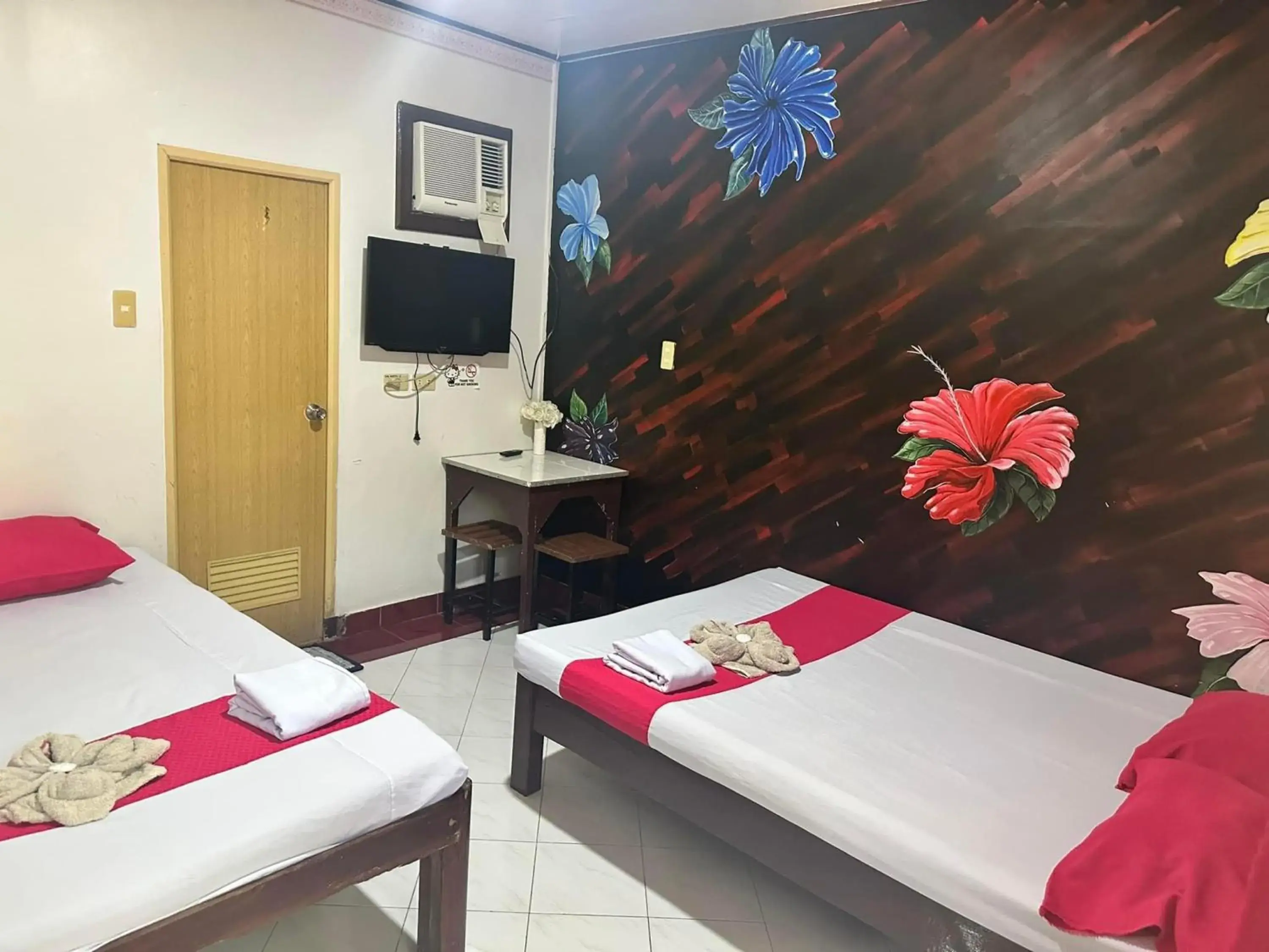 Quadruple Room in Kaffe De Oro Hotel Socorro Oriental Mindoro Quadruple Room in Kaffe De Oro Hotel Socorro Oriental Mindoro