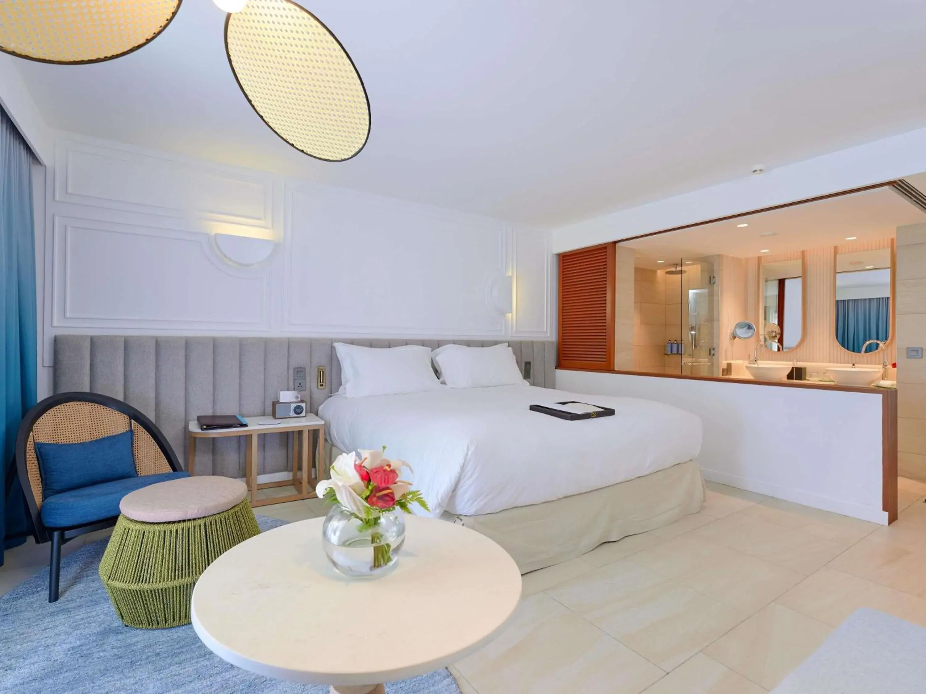 Bedroom, Bed in Sofitel Mauritius L'Imperial Resort & Spa Bedroom, Bed in Sofitel Mauritius L'Imperial Resort & Spa